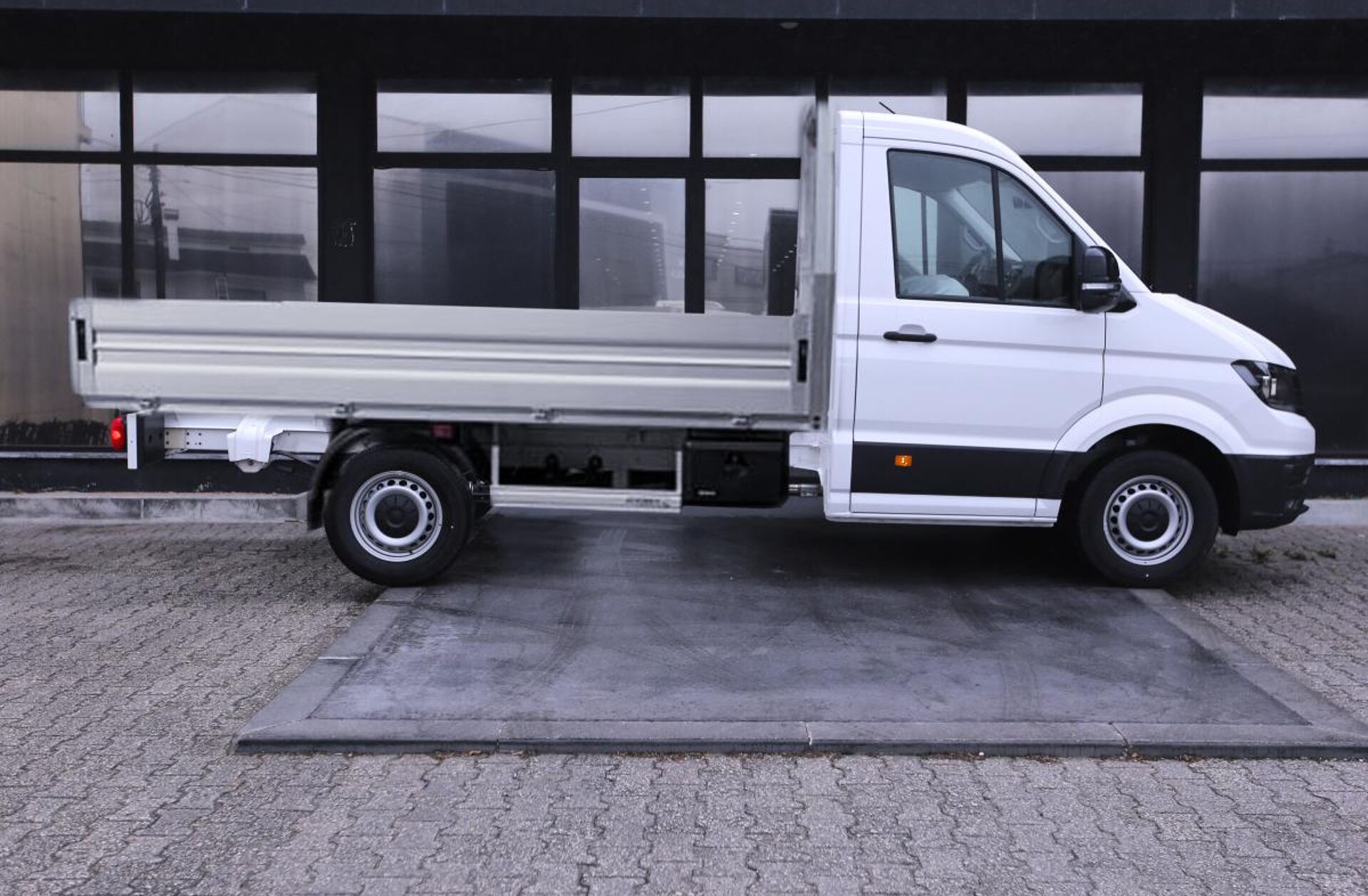 VOLKSWAGEN Crafter 50 2.0 TDI L3