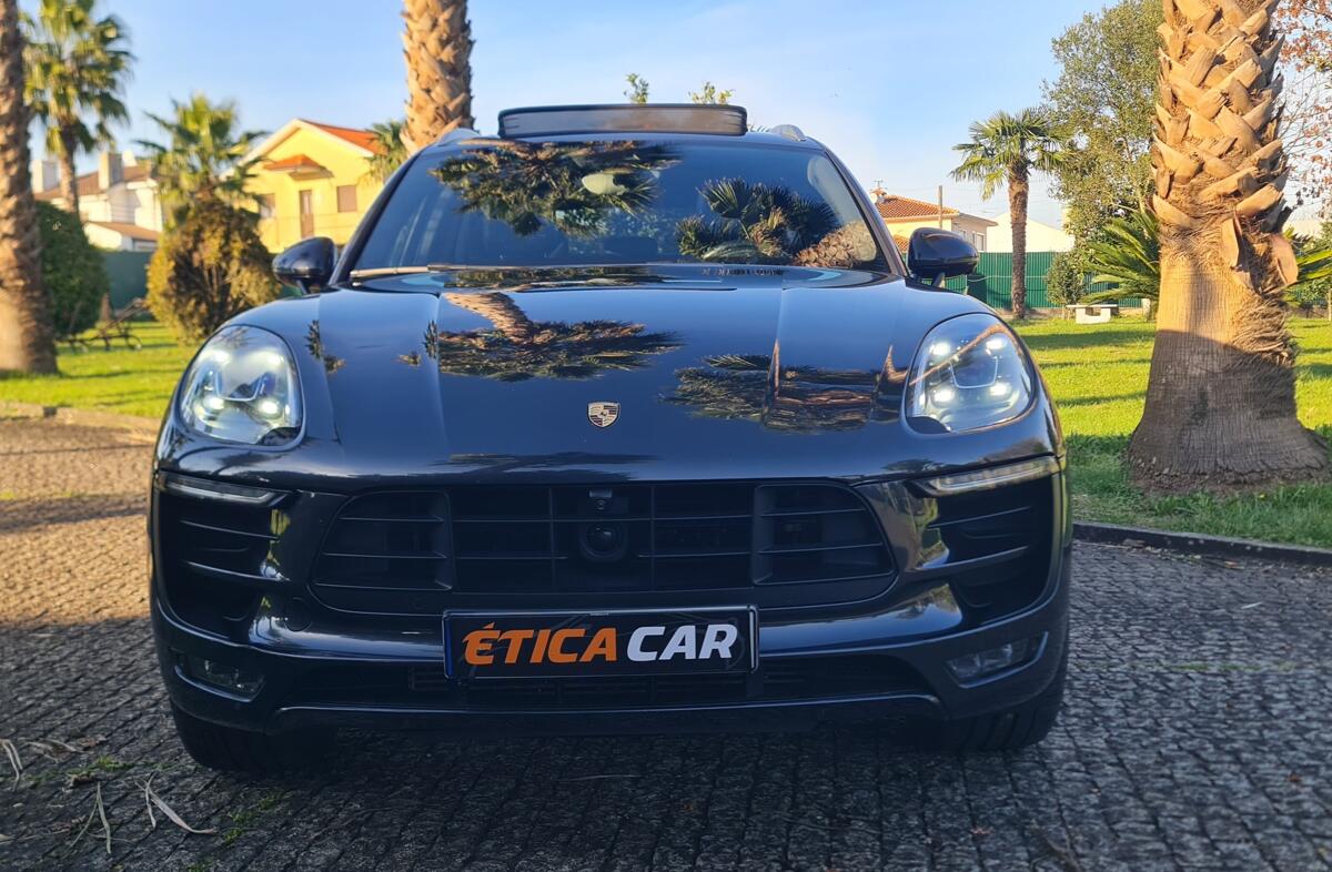 PORSCHE Macan Macan