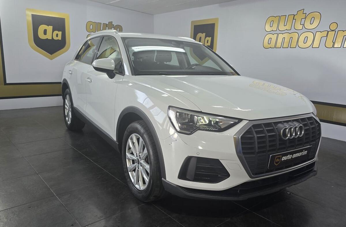 AUDI Q3 45 TFSIe S tronic