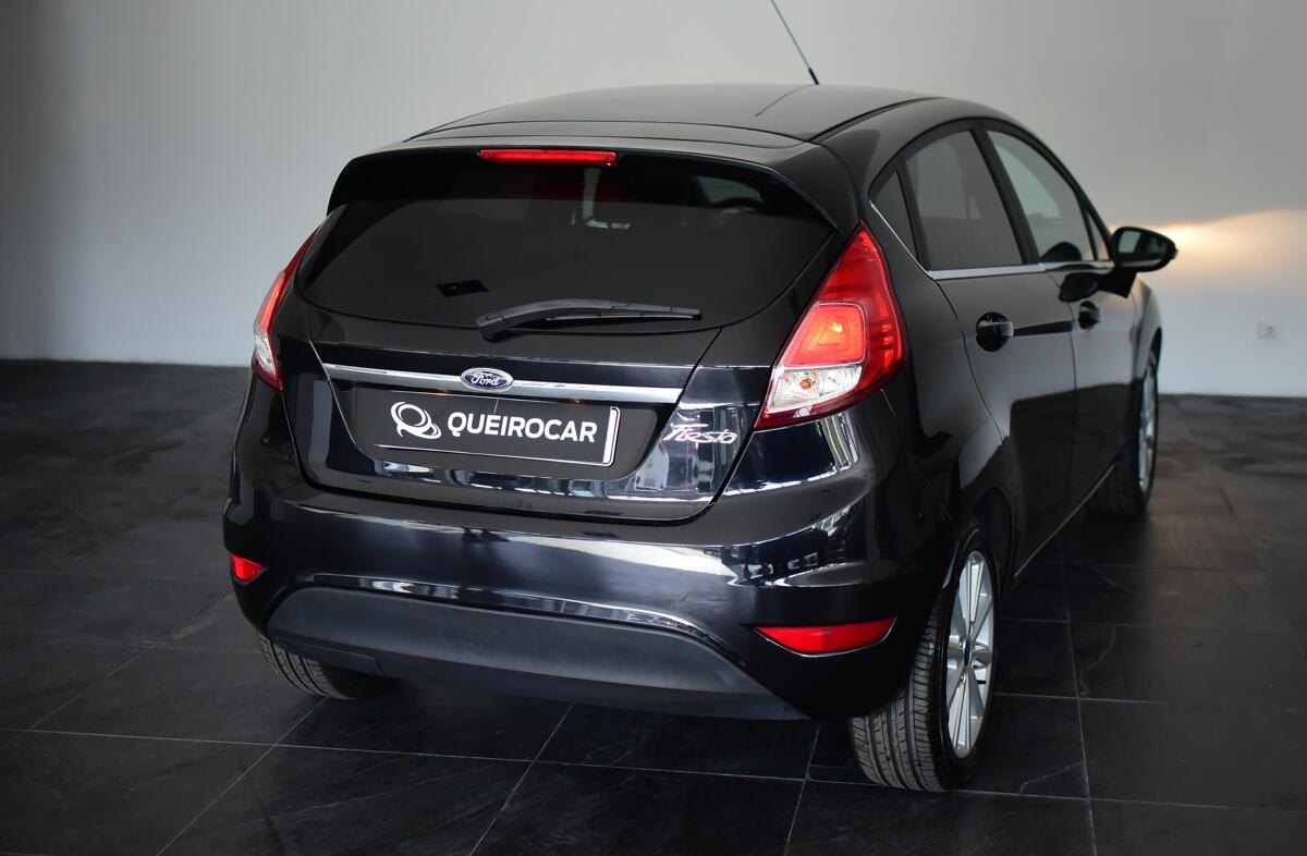 FORD Fiesta 1.0 Ti-VCT Titanium