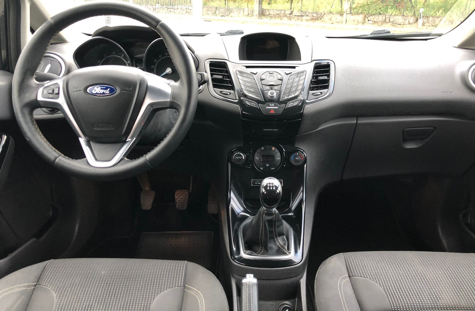 FORD Fiesta 1.0 Ti-VCT Titanium