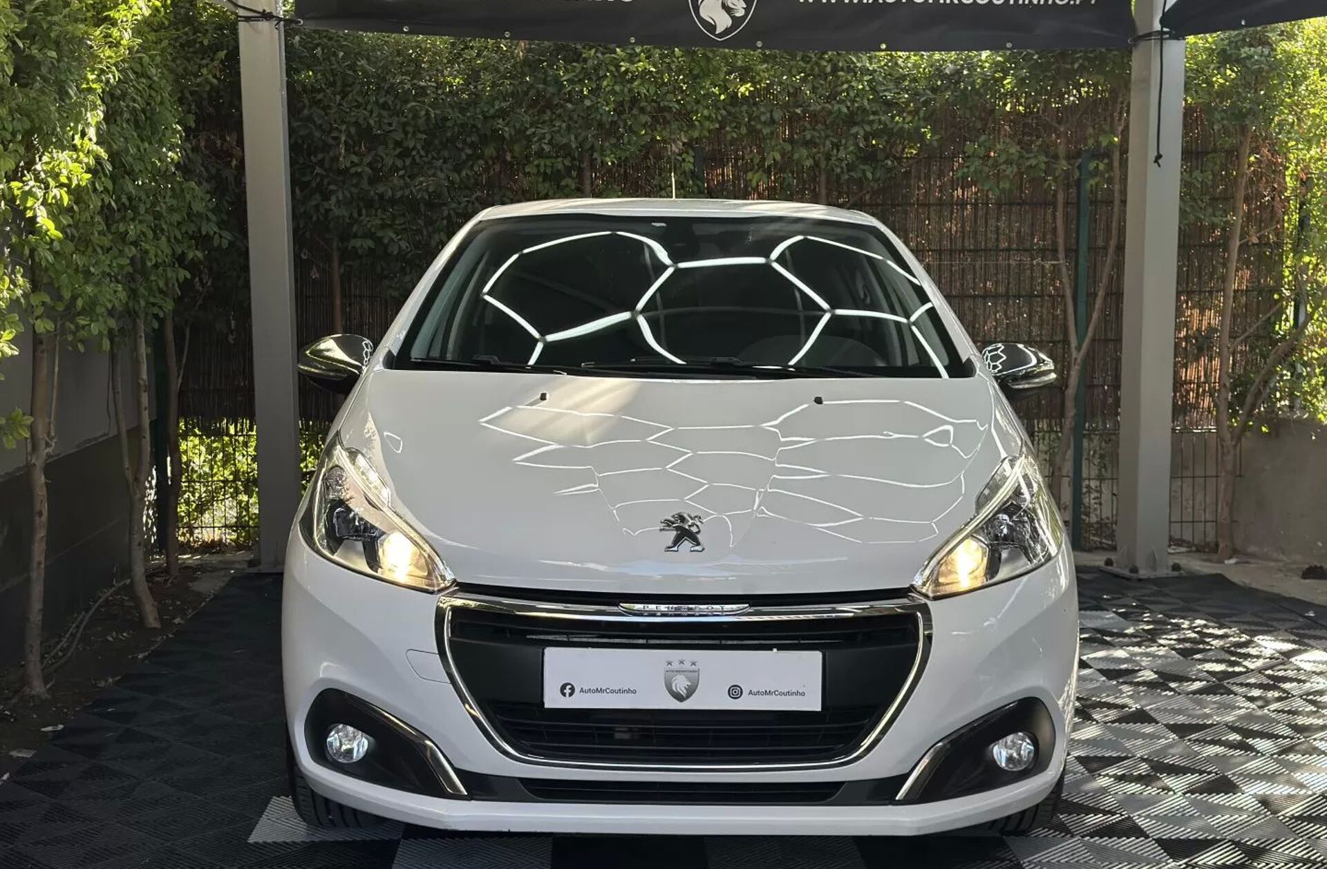PEUGEOT 208 1.2 PureTech Style