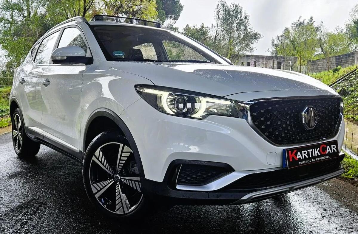 MG ZS 44.5 kWh Luxury