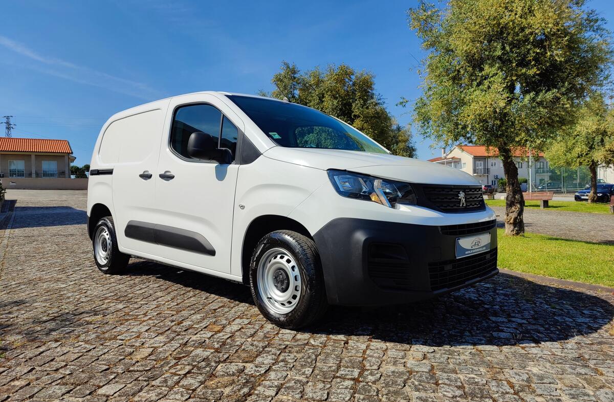 PEUGEOT Partner 1.5 BlueHDi Pro Standard