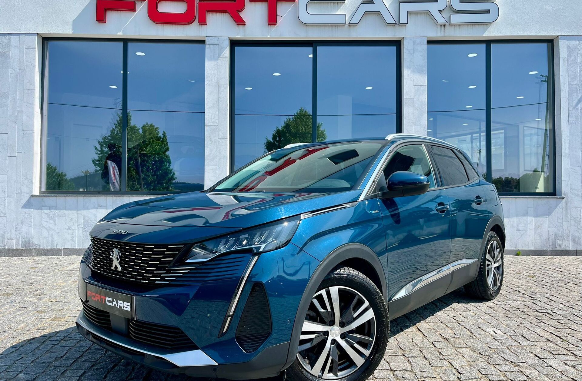 PEUGEOT 3008 1.6 Hybrid Allure Pack e-EAT8