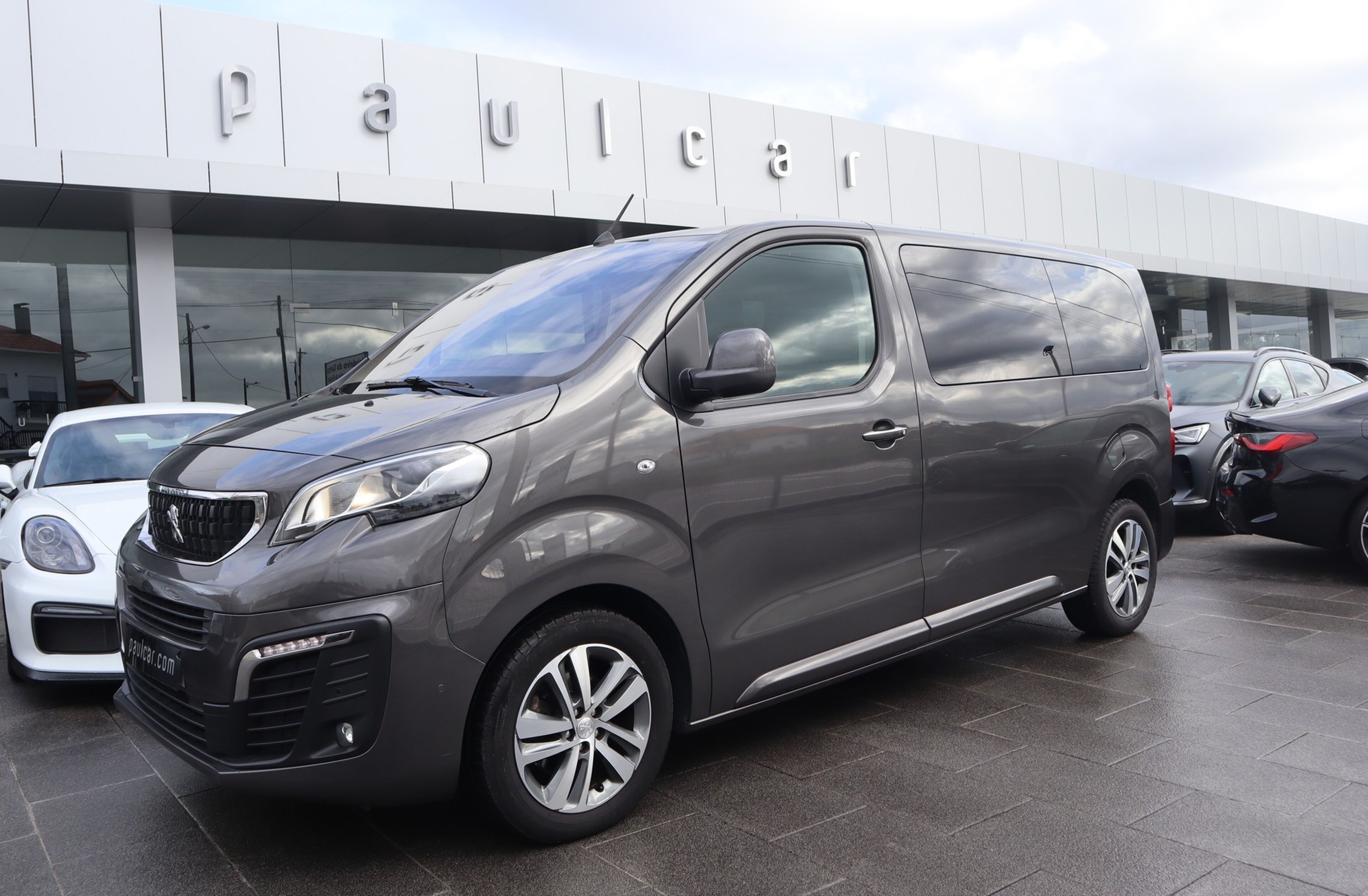 PEUGEOT Traveller 2.0 BlueHDi L2H1 Business Standard EAT8