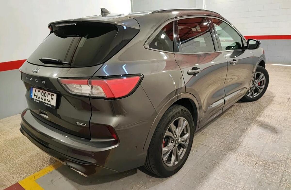 FORD Kuga 2.5 PHEV ST-Line X