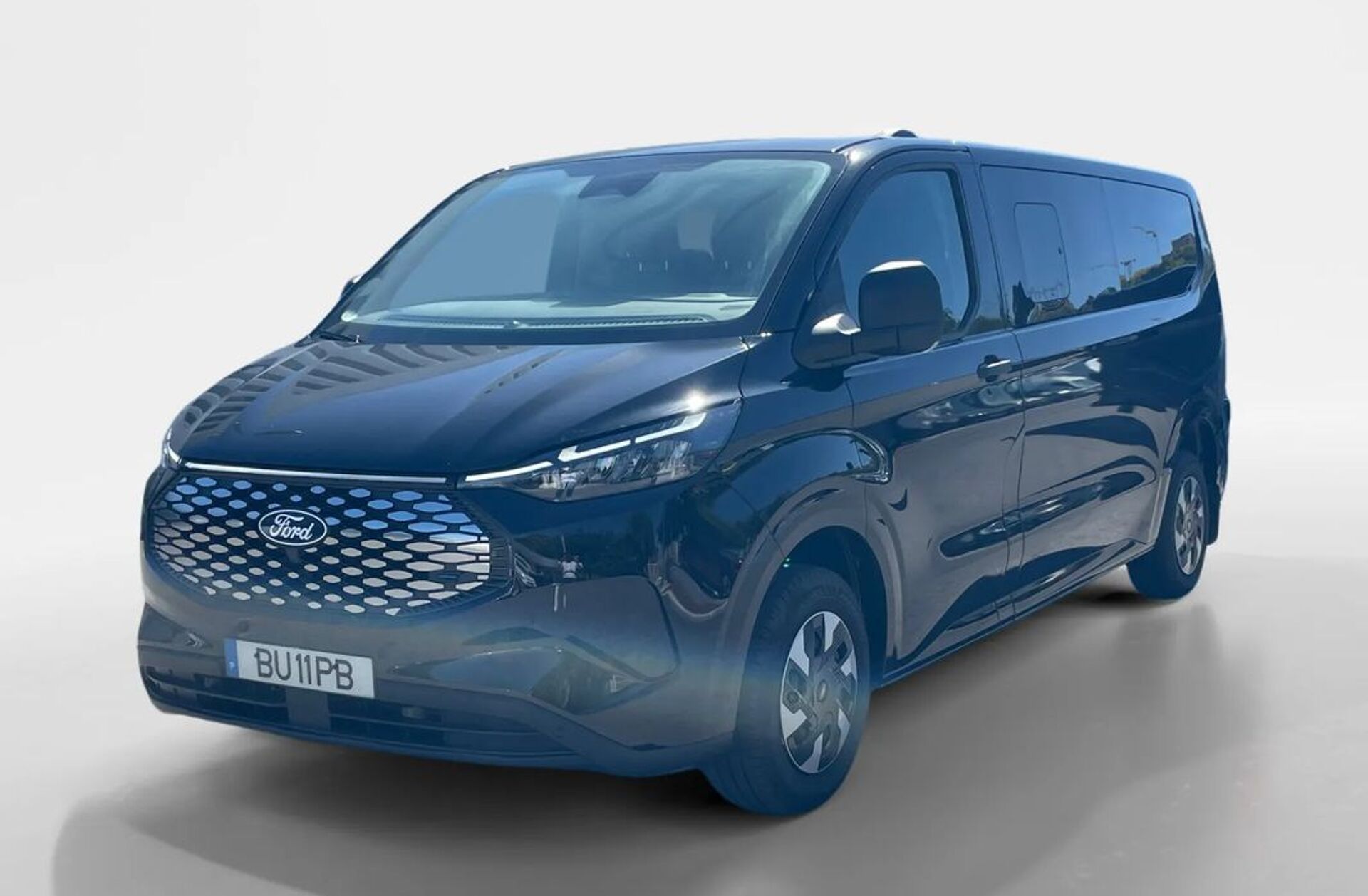 FORD Transit E-Tourneo Custom BEV 83 kWh Titanium