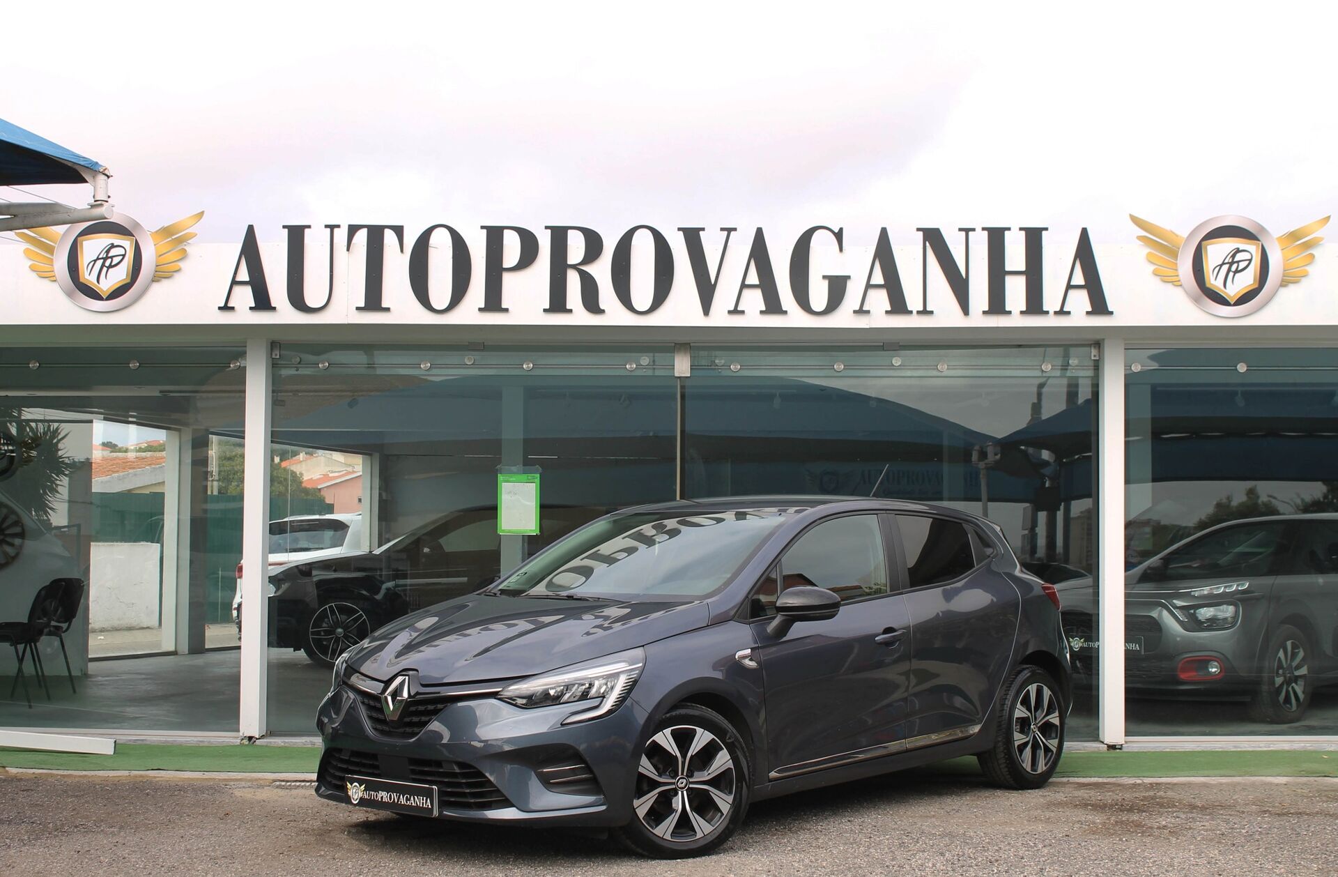 RENAULT Clio 1.0 TCe Limited