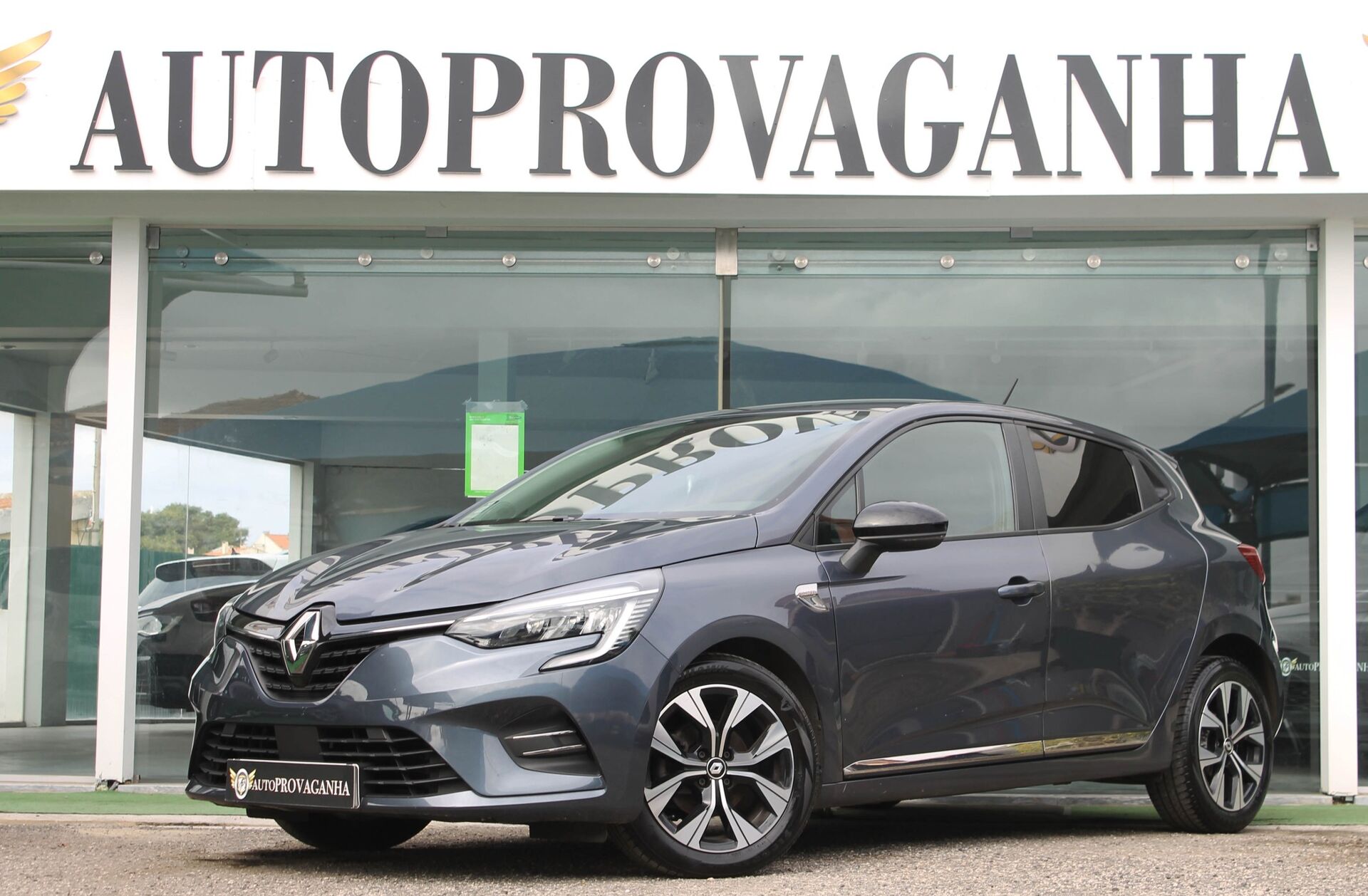 RENAULT Clio 1.0 TCe Limited