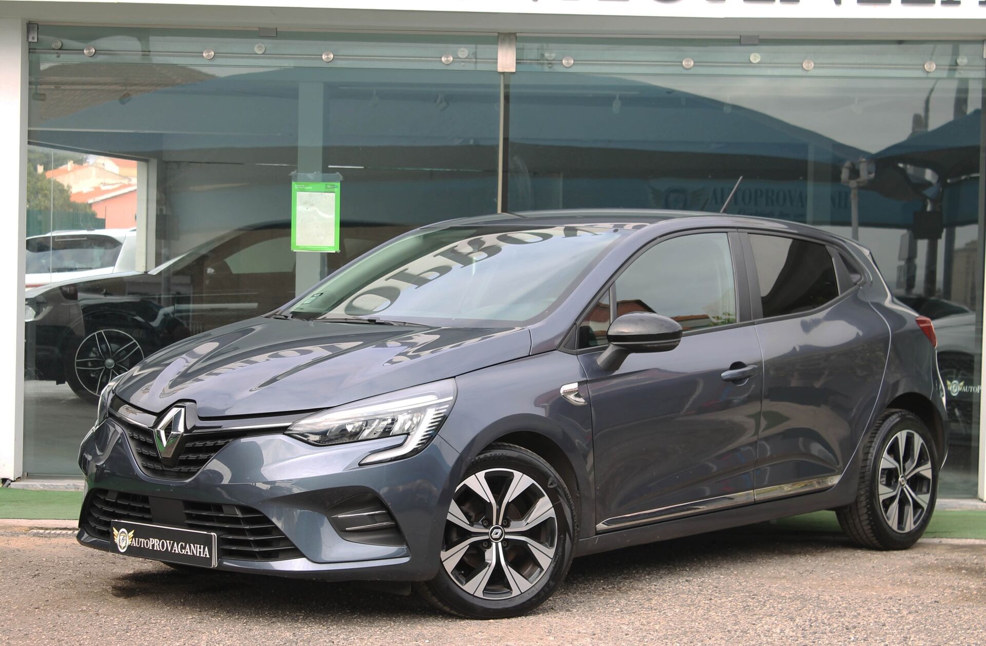 RENAULT Clio 1.0 TCe Limited