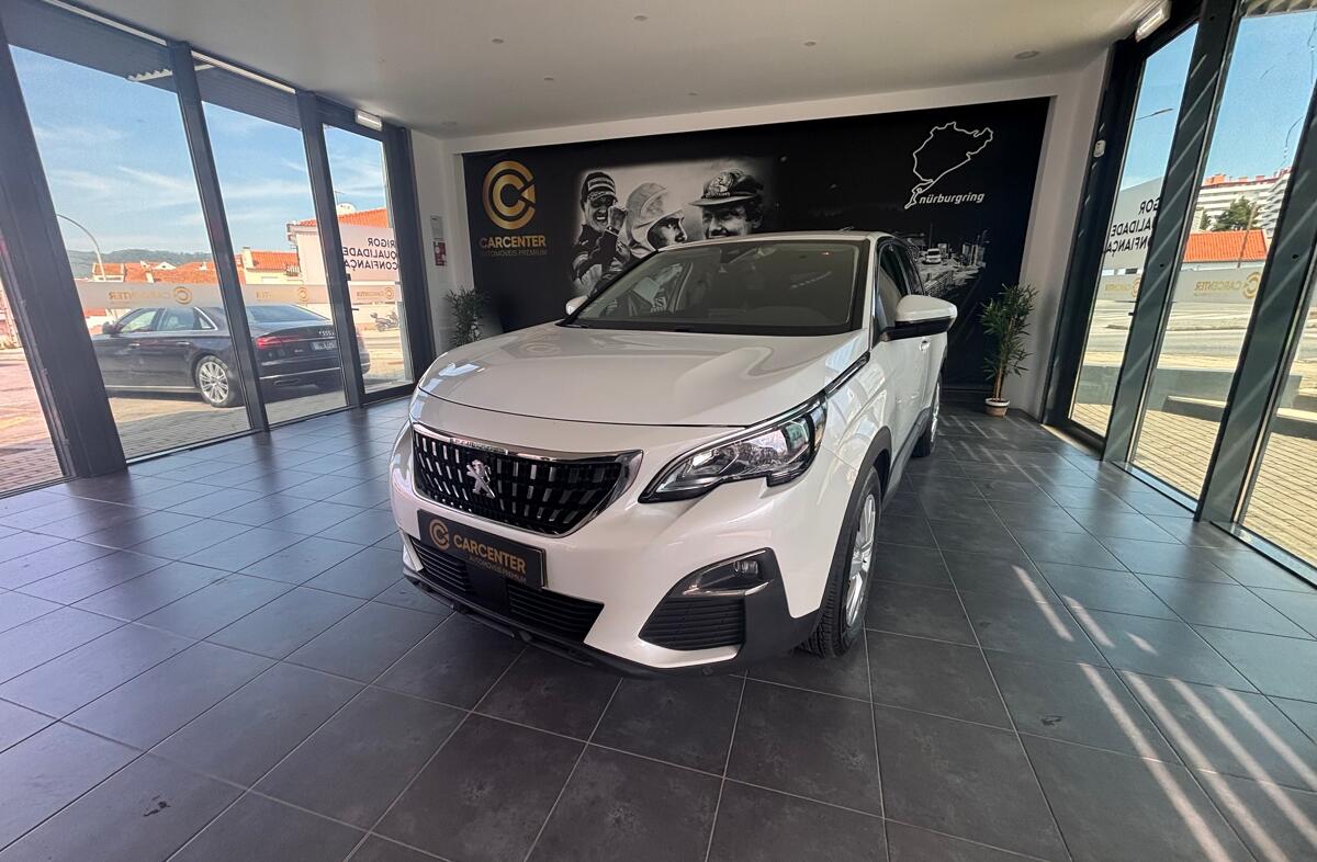 PEUGEOT 3008 1.5 BlueHDi Active