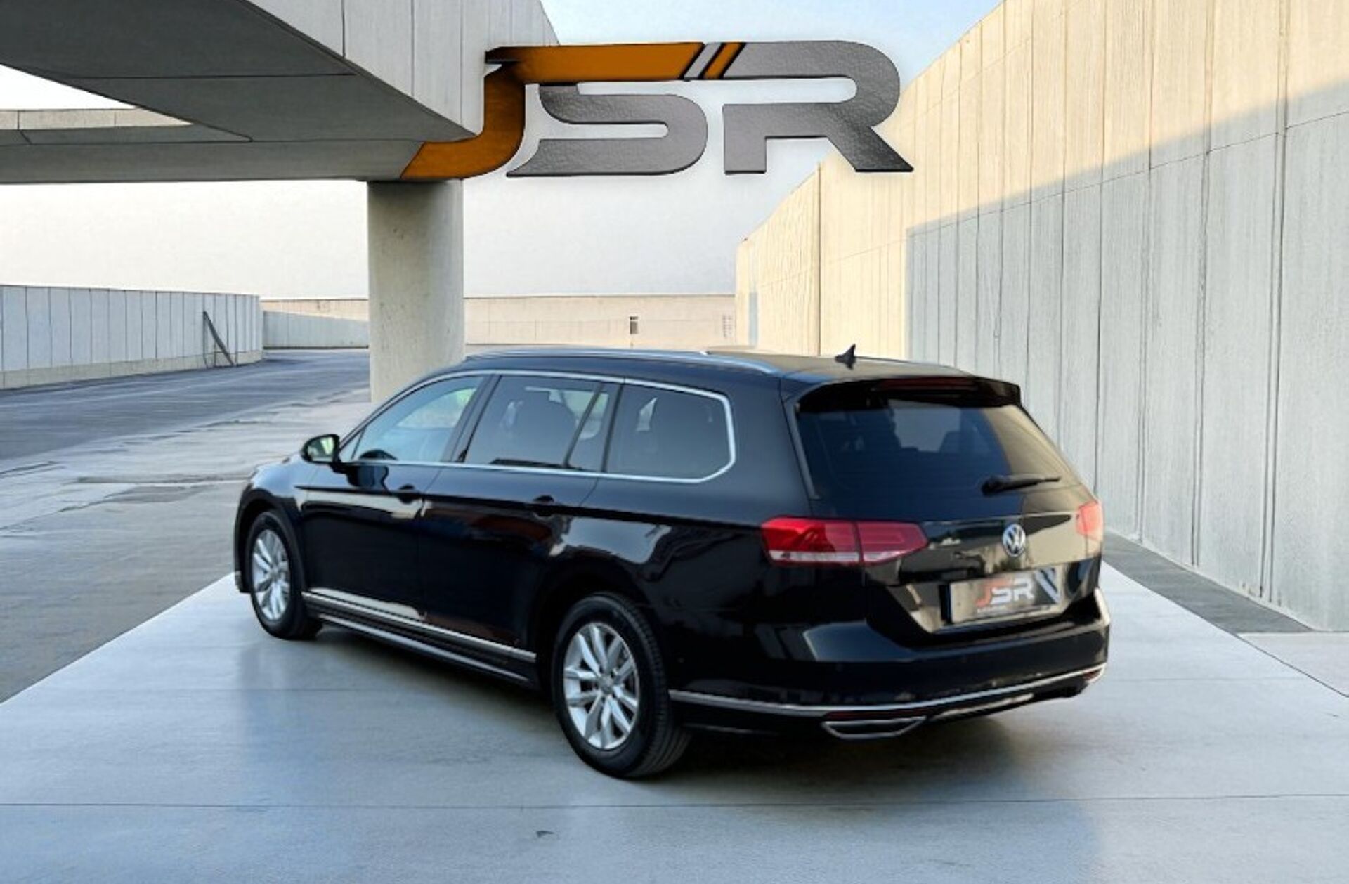 VOLKSWAGEN Passat 1.6 TDi Highline DSG