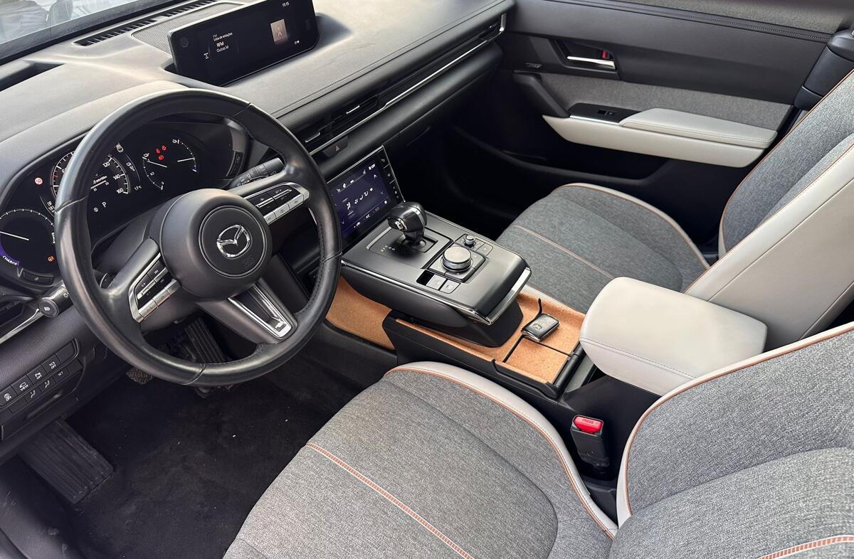 MAZDA MX-30 e-Skyactiv Excellence