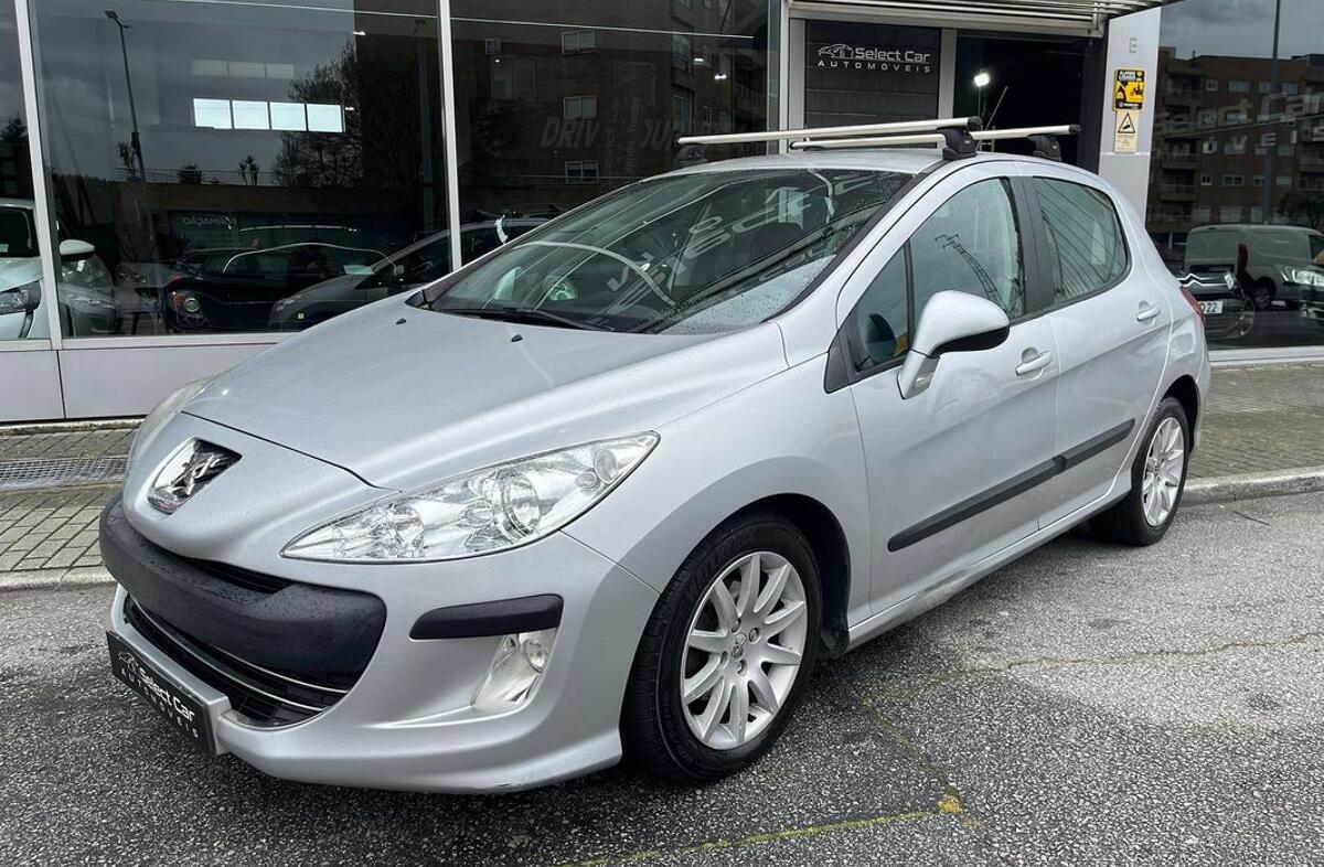 PEUGEOT 308 1.6 HDi Executive