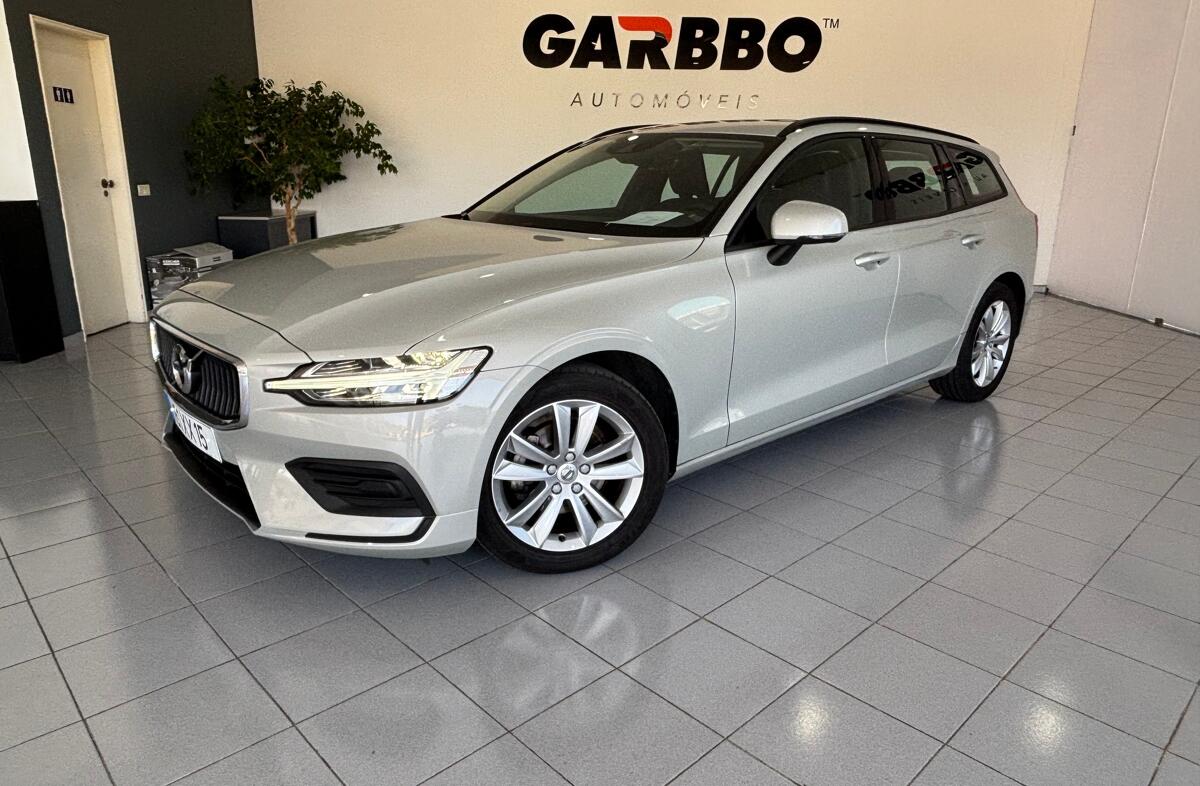 VOLVO V60 2.0 D3 Momentum