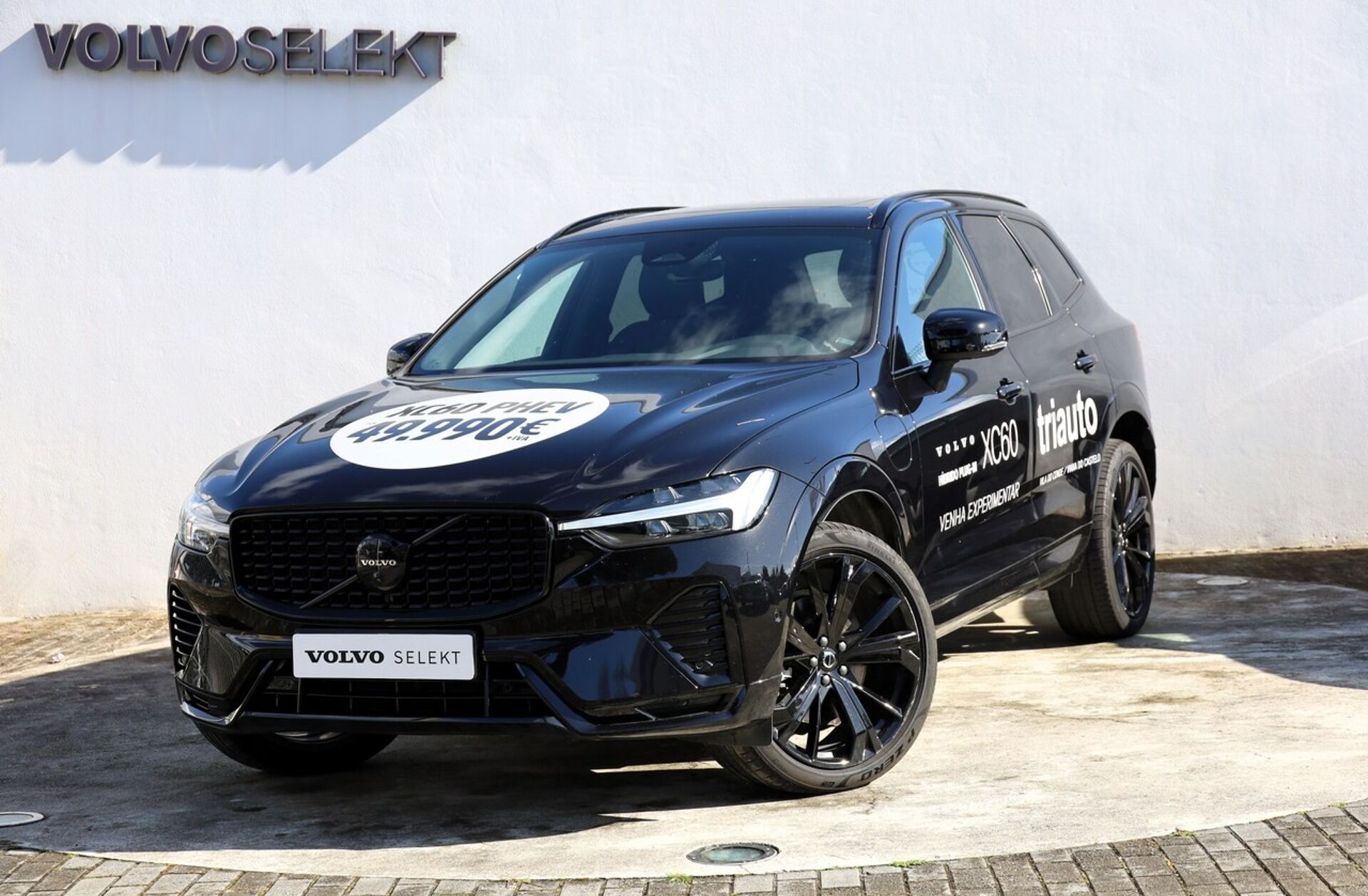VOLVO XC60 Recharge Black Edition Plus, T6 AWD Híbrido Plug-in, Elétrico/Gasolina