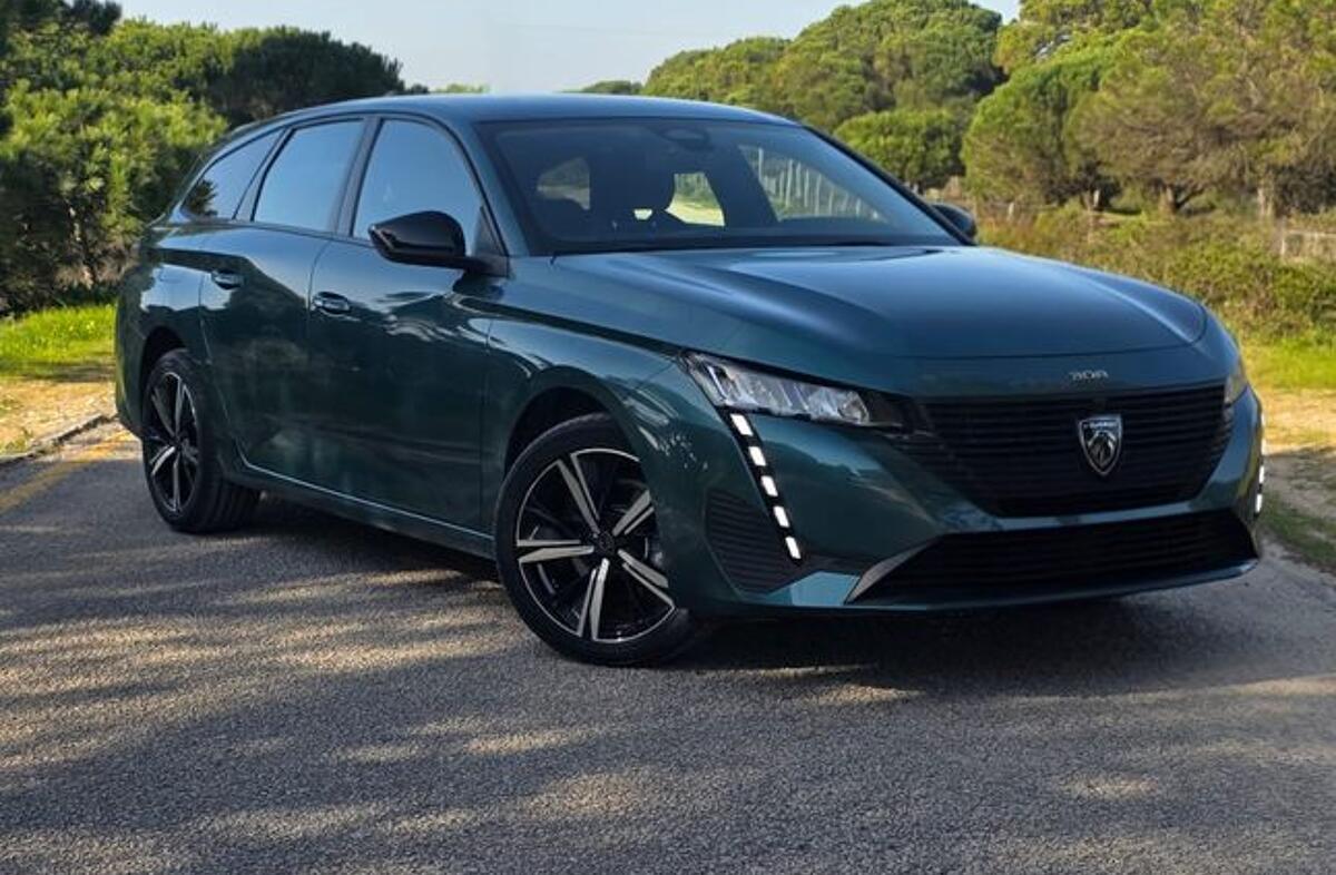 PEUGEOT 308 SW 1.2 PureTech Allure