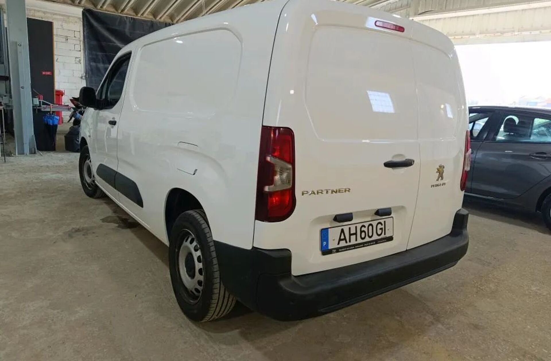 PEUGEOT Partner 1.5 BlueHDi Pro Longa