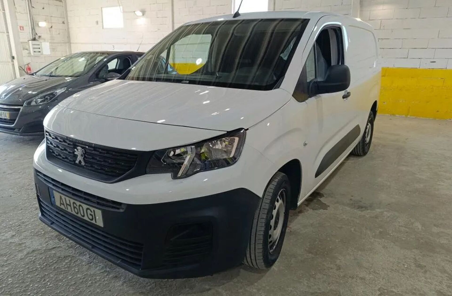 PEUGEOT Partner 1.5 BlueHDi Pro Longa