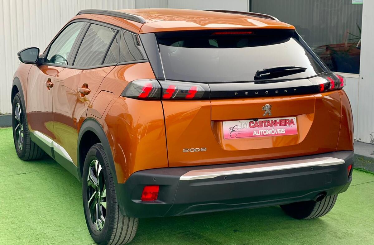 PEUGEOT 2008 1.2 PureTech Allure Pack