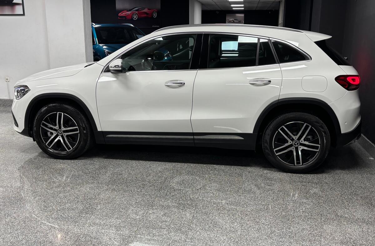 MERCEDES Classe CLA CLA 200 AMG Line