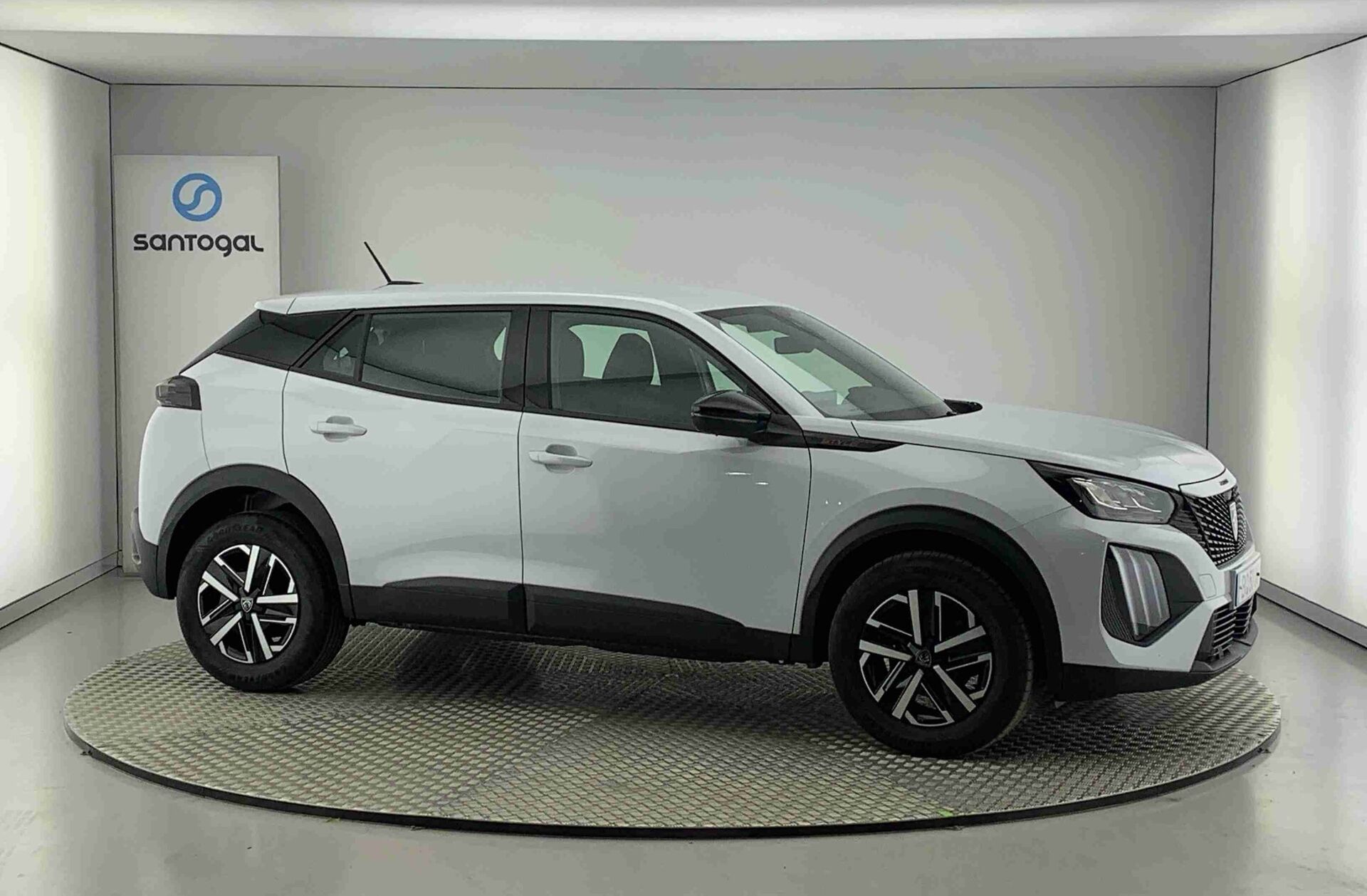 PEUGEOT 2008 1.2 PureTech Style