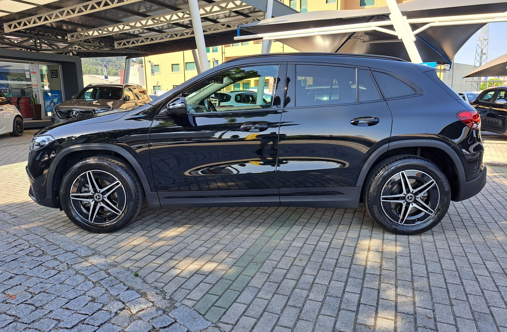 MERCEDES EQA 250 AMG Line