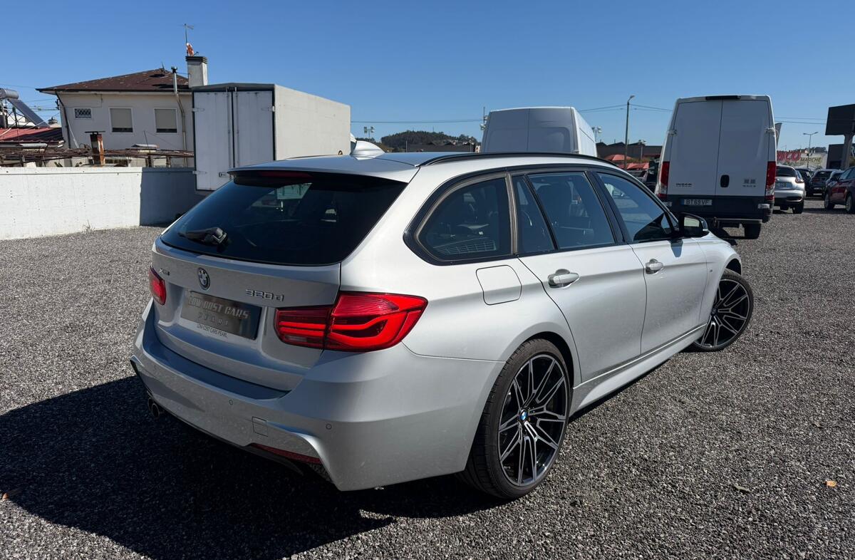 BMW Serie-3 320 d Touring Pack M Auto