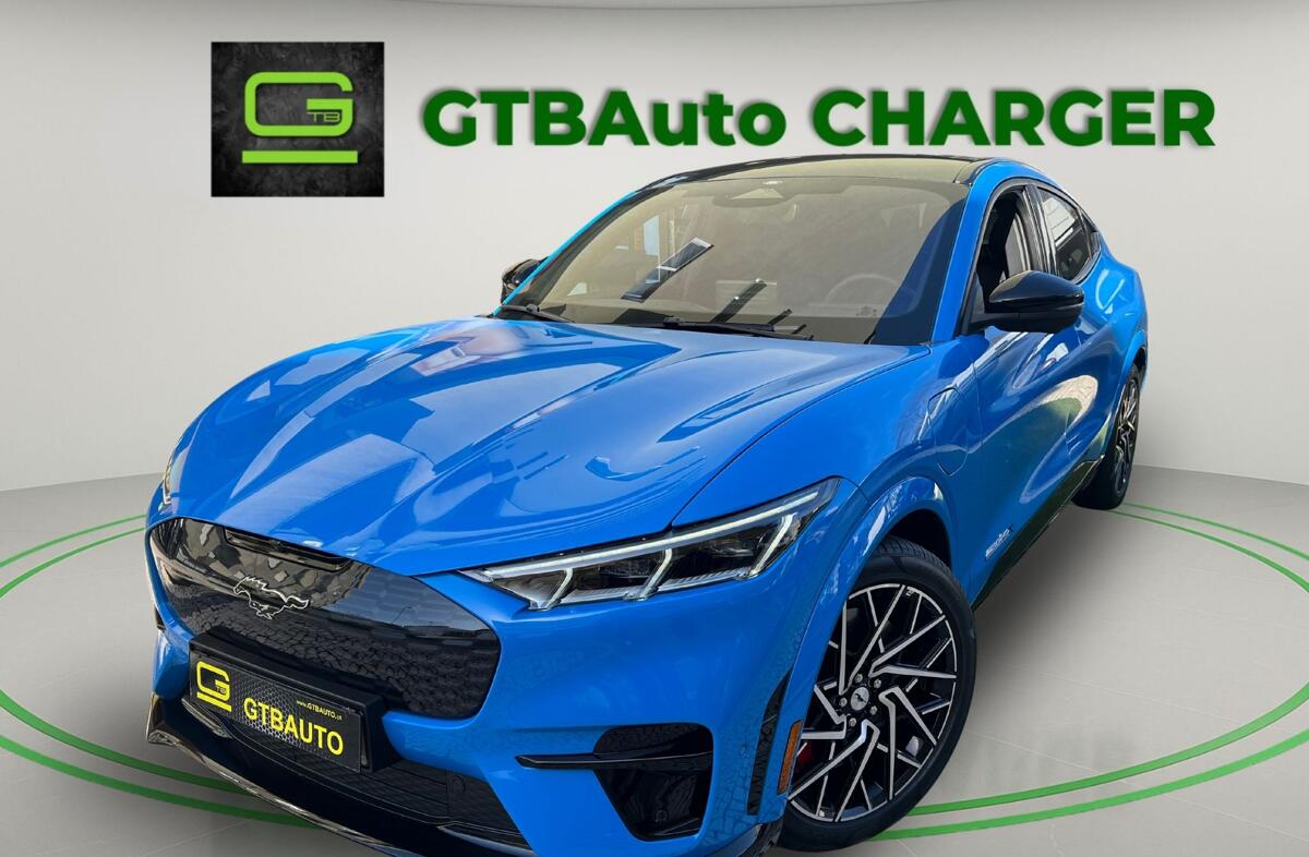FORD Mustang Mach-E GT AWD