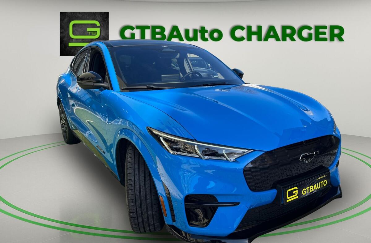 FORD Mustang Mach-E GT AWD