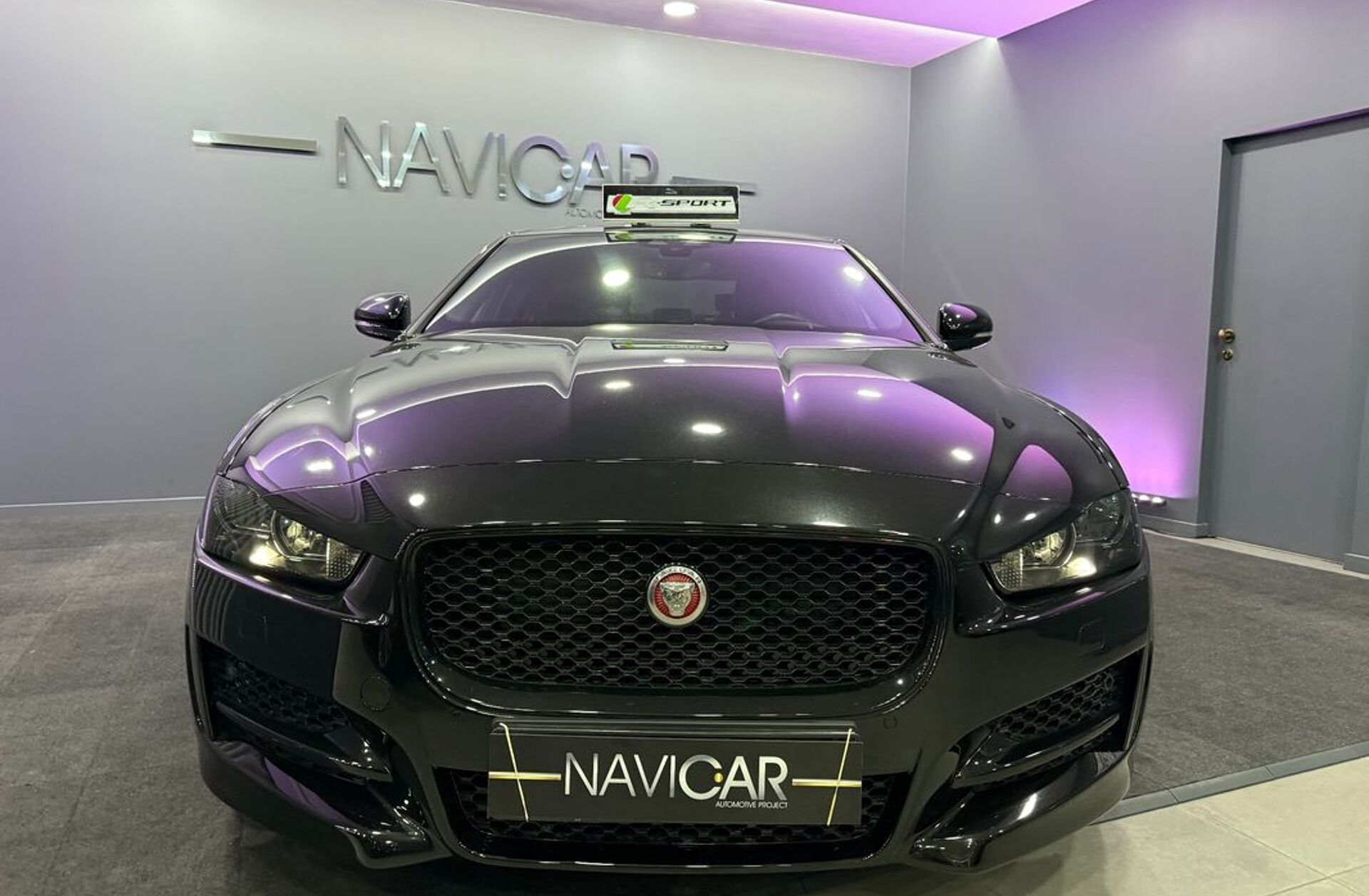 JAGUAR XE 2.0 D R-Sport Aut.