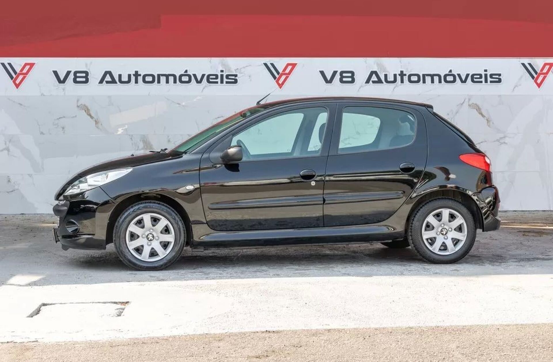 PEUGEOT 206 + 1.1 Urban