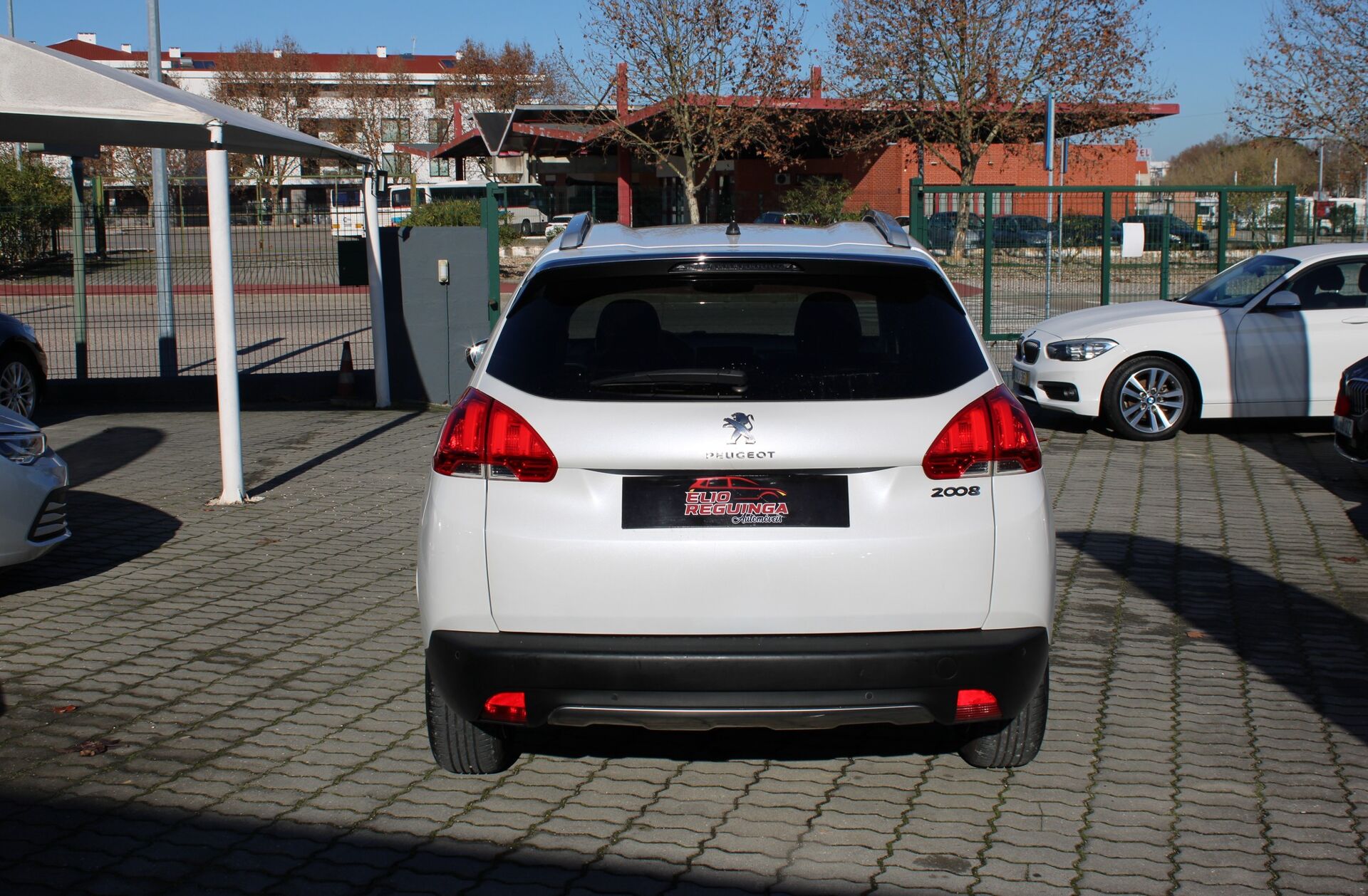 PEUGEOT 2008 1.2 VTi Allure