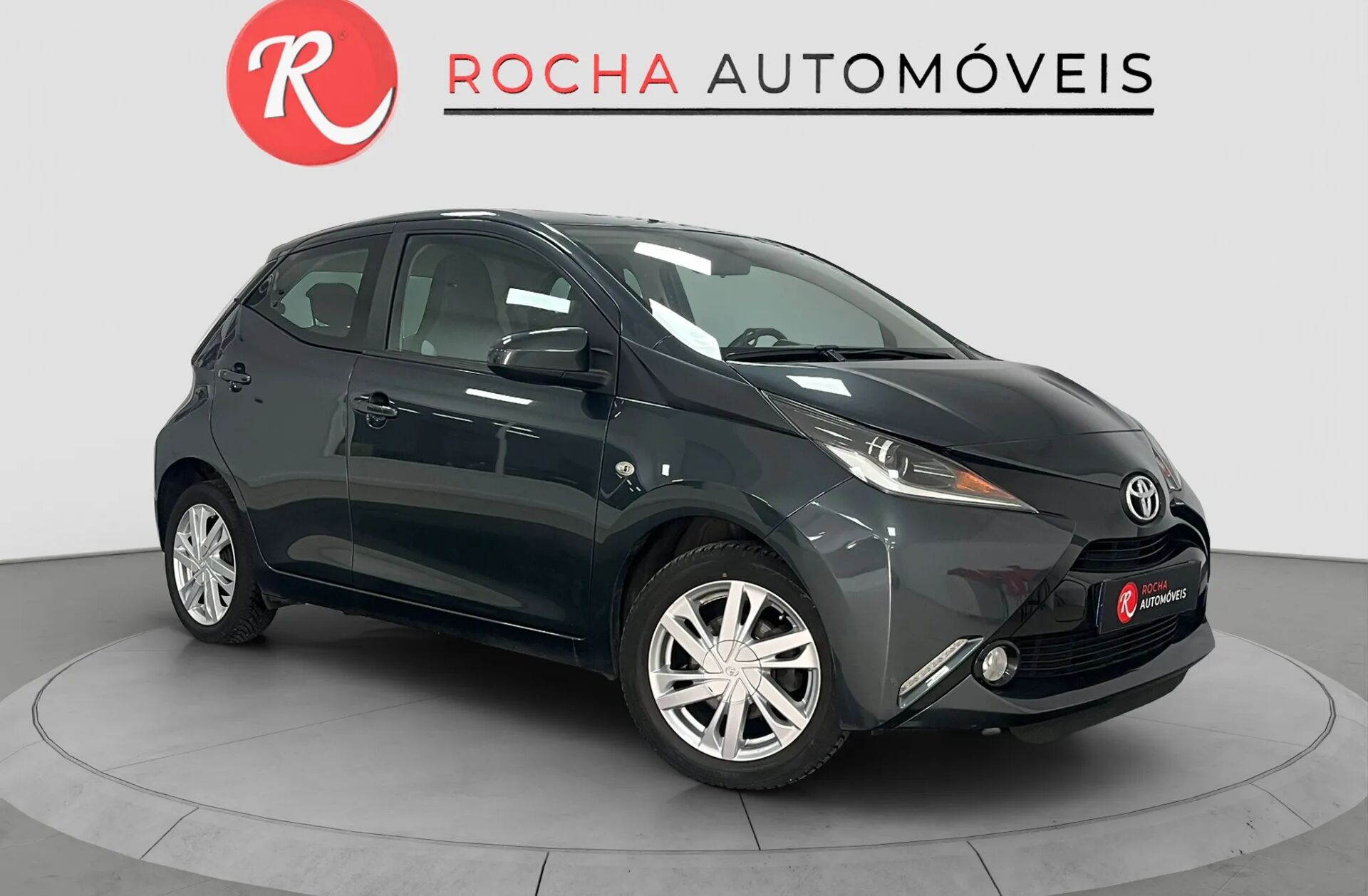 TOYOTA Aygo 1.0 X-Play