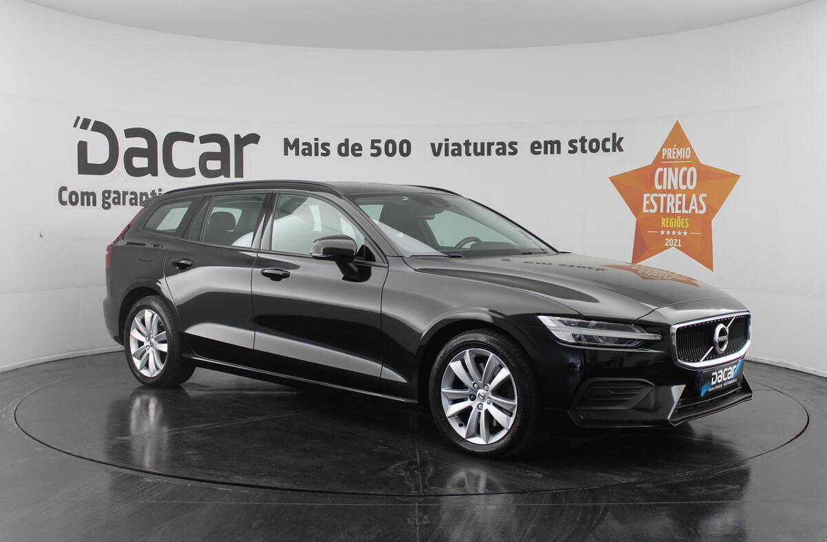 VOLVO V60 2.0 B4 Momentum Core Geartronic