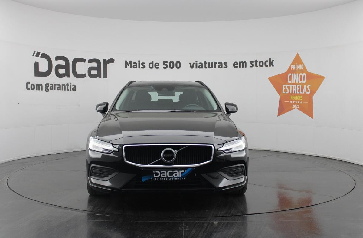 VOLVO V60 2.0 B4 Momentum Core Geartronic