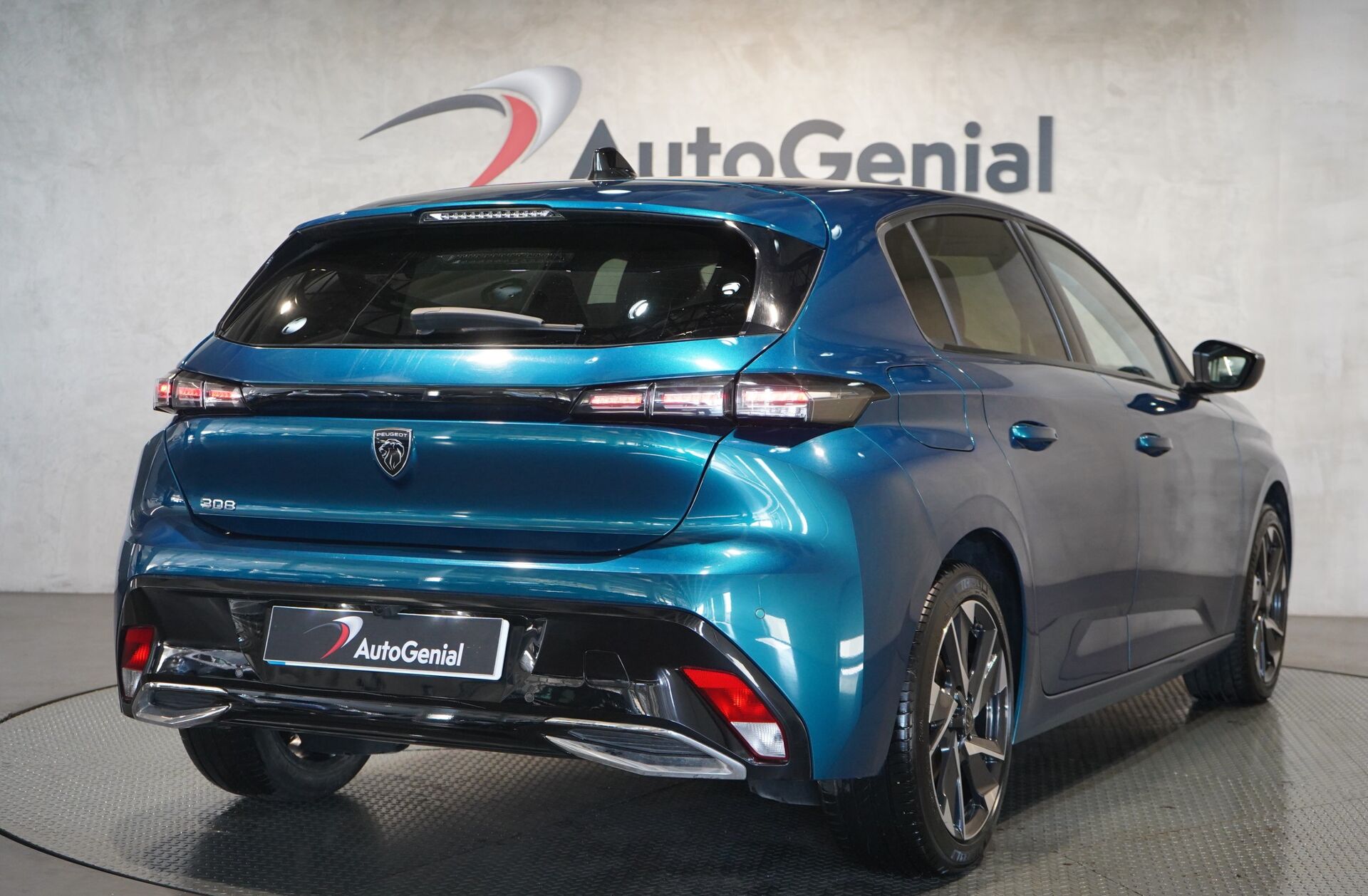 PEUGEOT 308 1.2 PureTech Allure