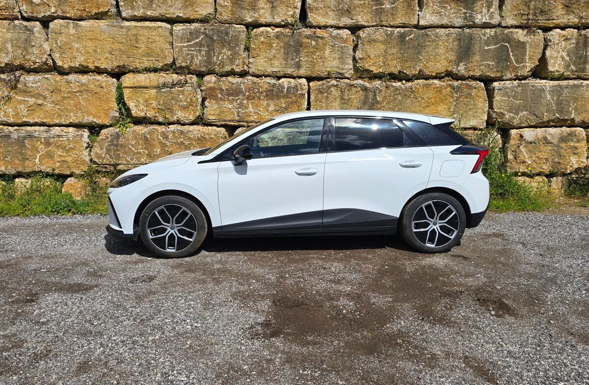 MG MG4 64 kWh Luxury