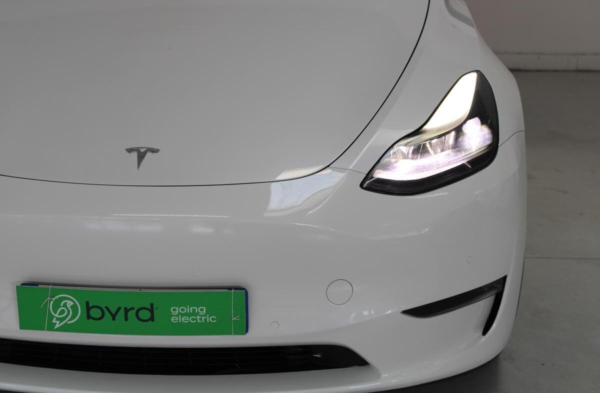 TESLA Model Y Long Range Tração Integral