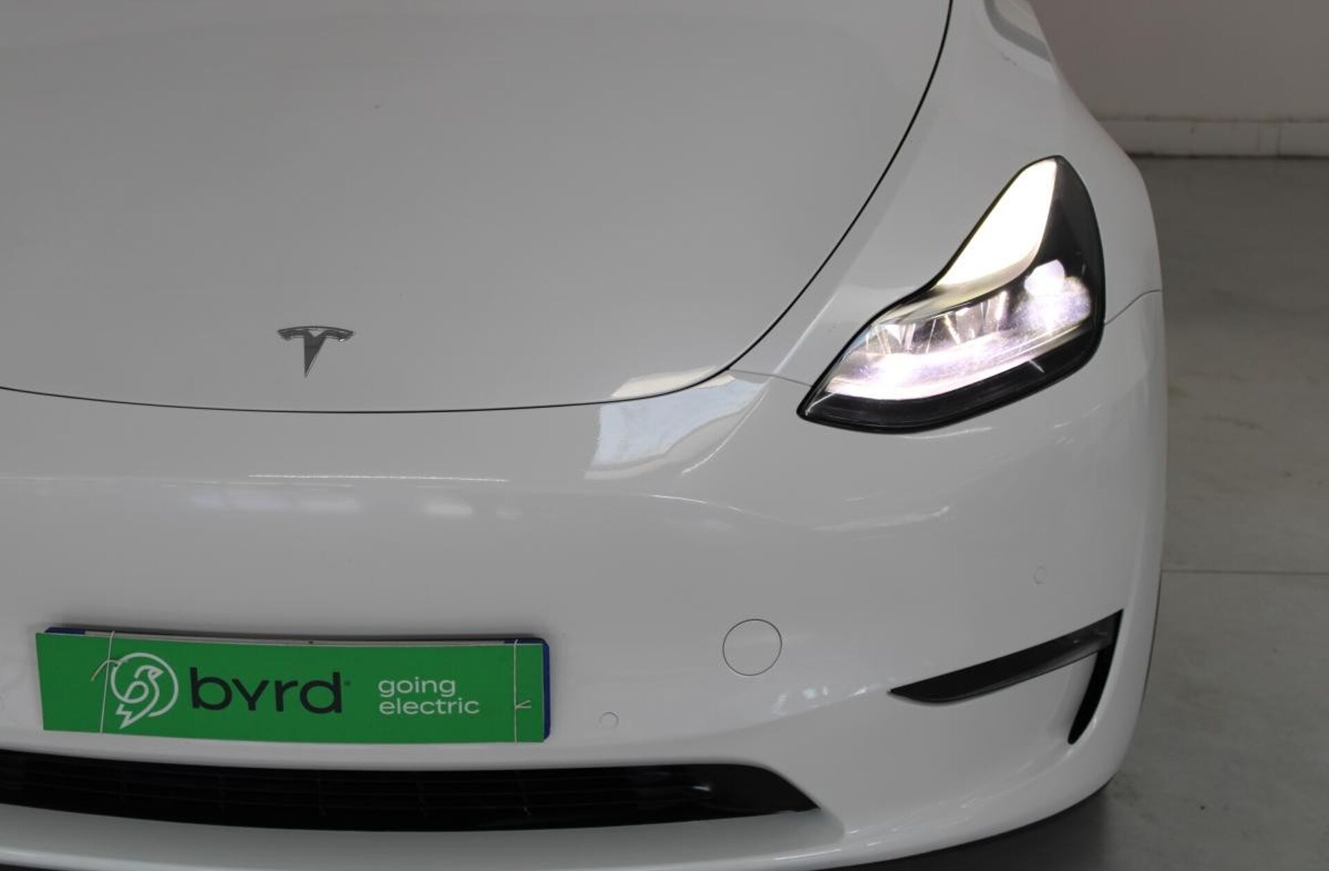 TESLA Model Y Long Range Tração Integral