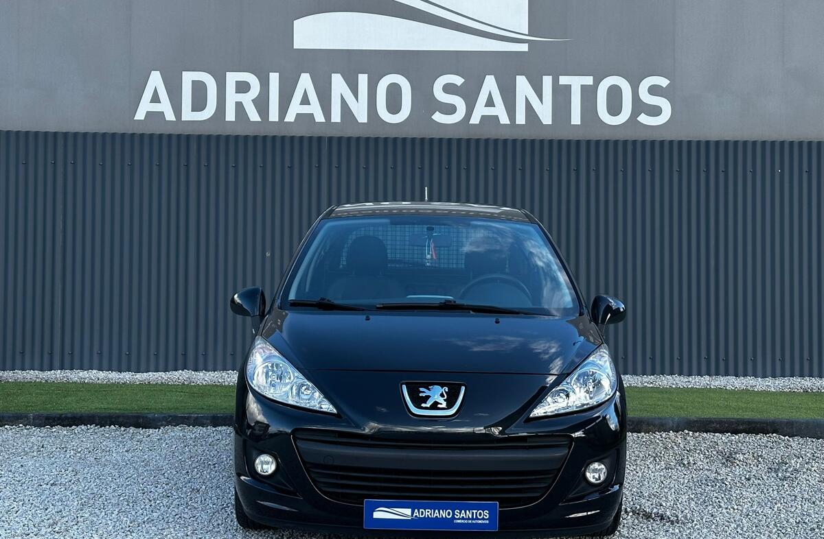 PEUGEOT 207 1.6 HDi Sport