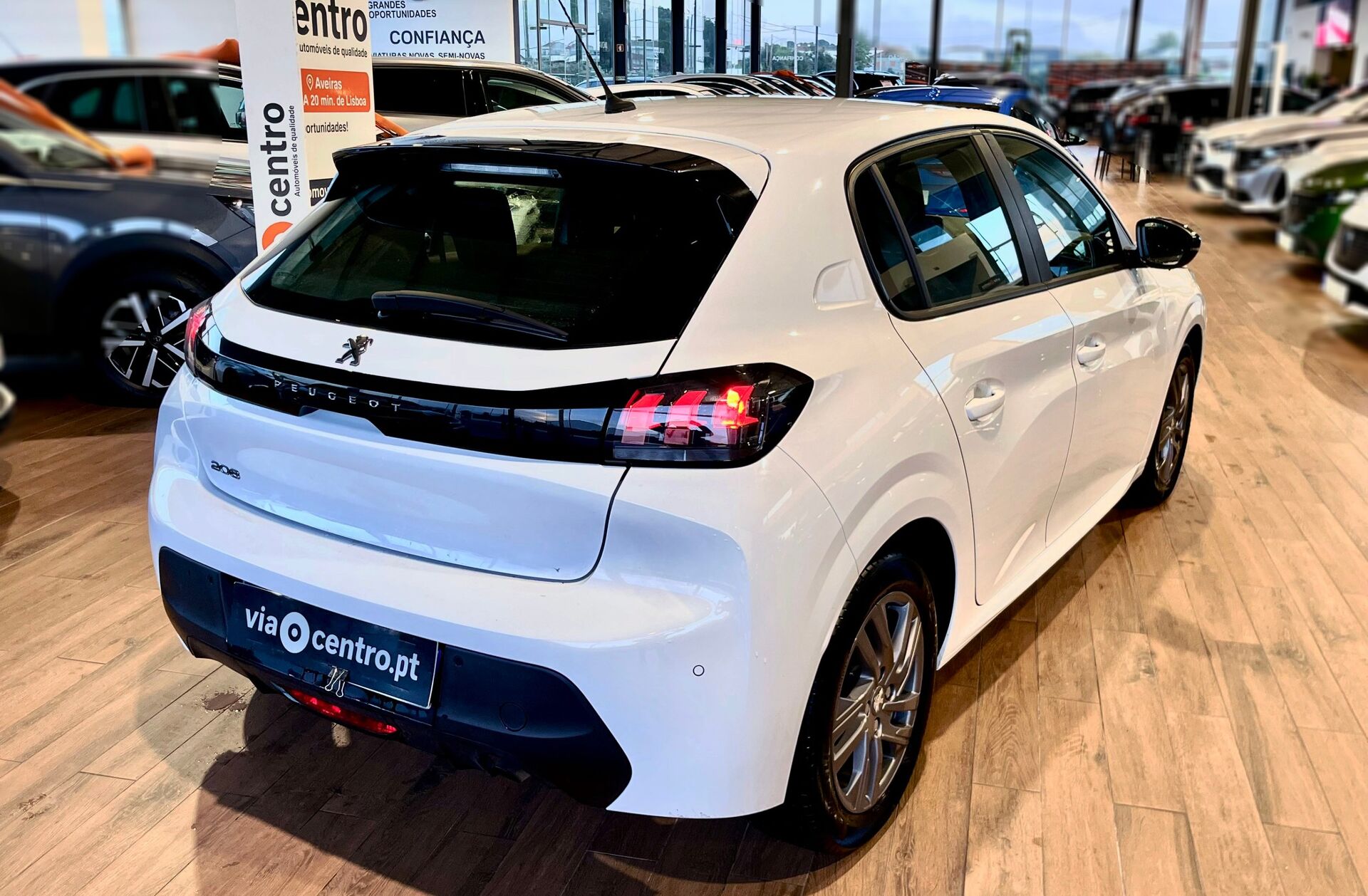 PEUGEOT 208 1.2 PureTech Active Pack