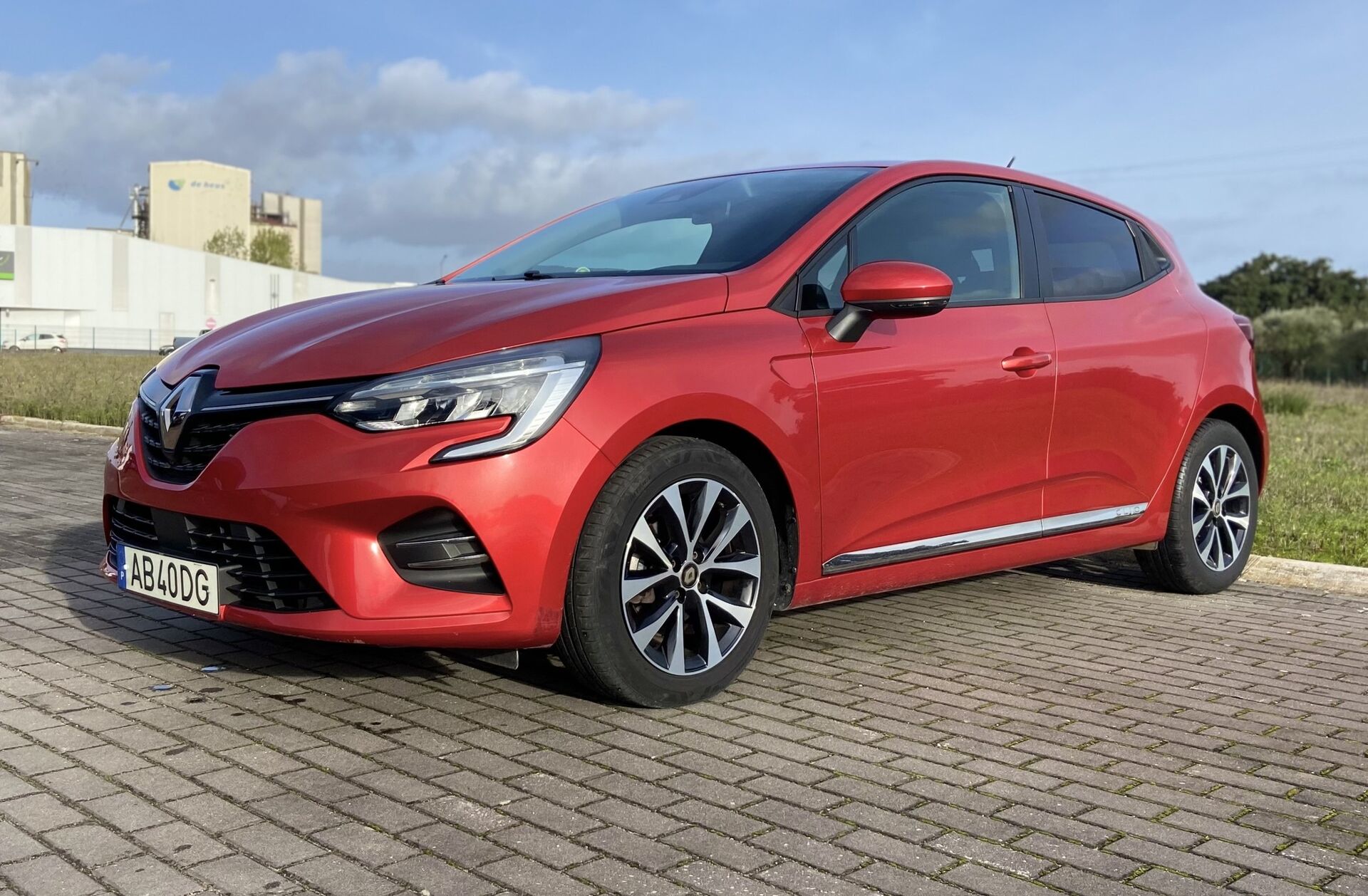 RENAULT Clio 1.0 TCe Intens