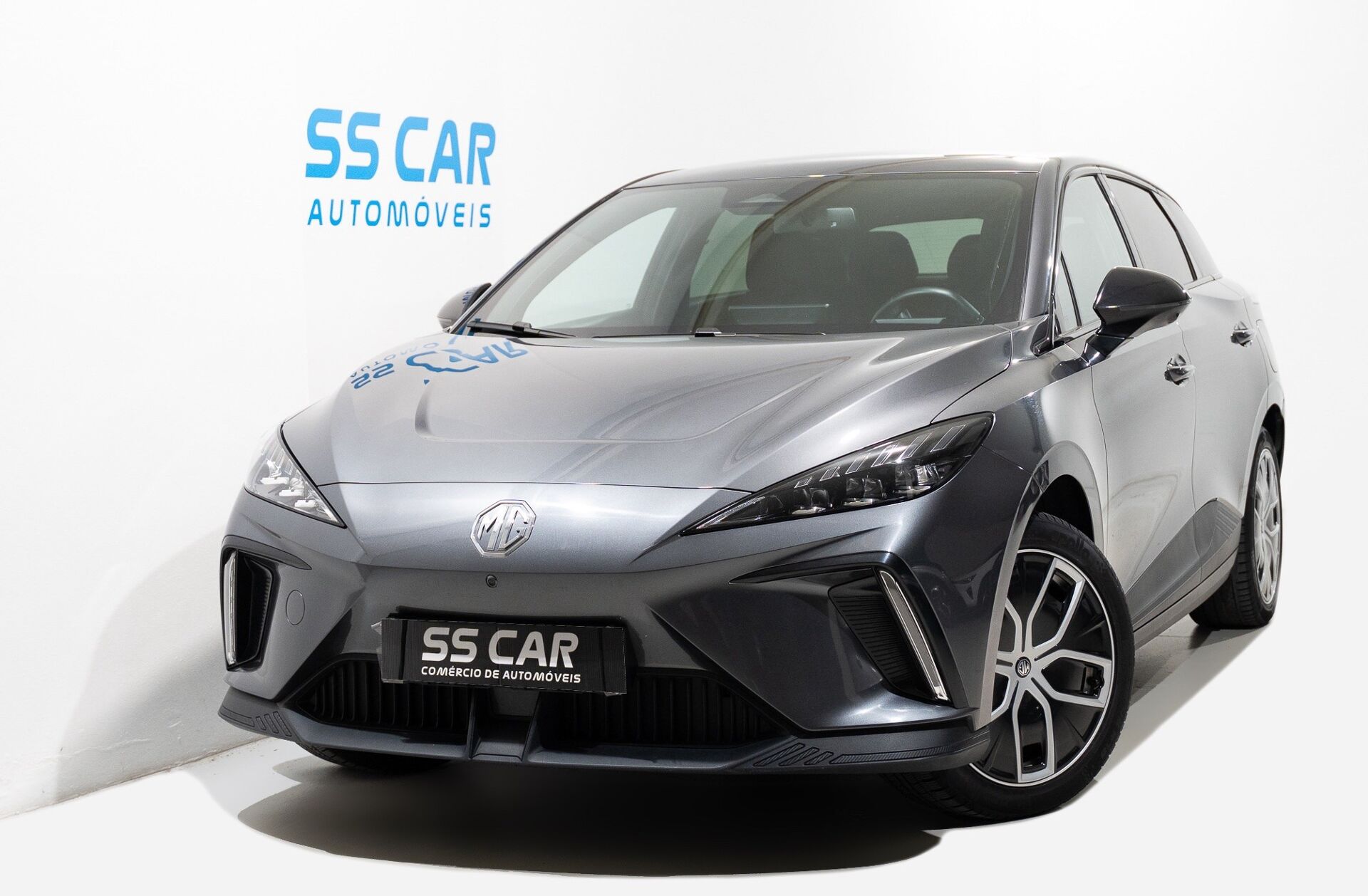 MG MG4 64 kWh Luxury