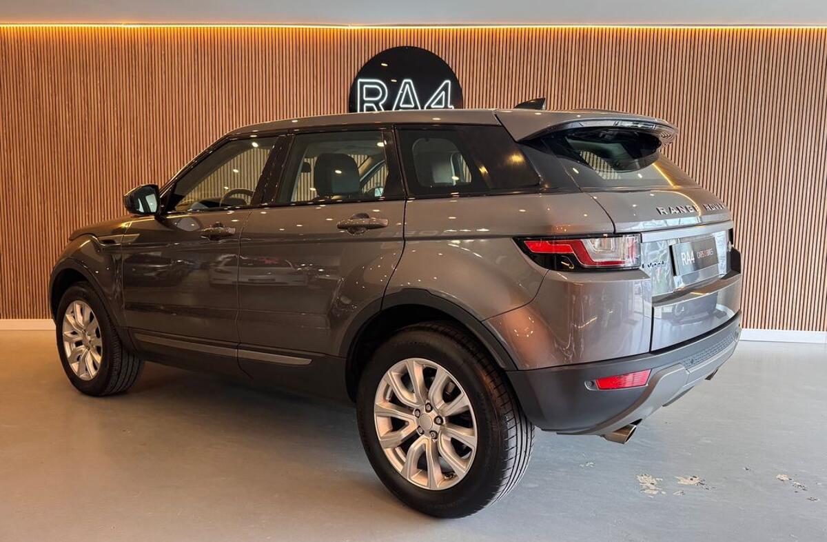 LAND ROVER Range Rover Evoque 2.0 eD4 SE