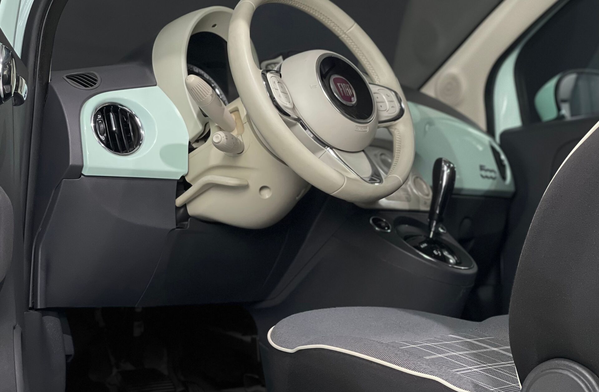 FIAT 500 1.2 Lounge Dualogic