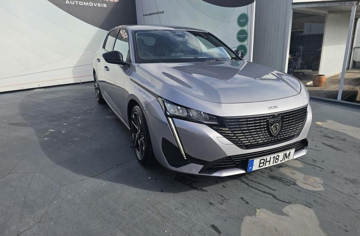 PEUGEOT 308 1.2 PureTech Allure