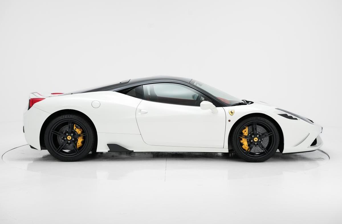 FERRARI 458 Speciale Hele