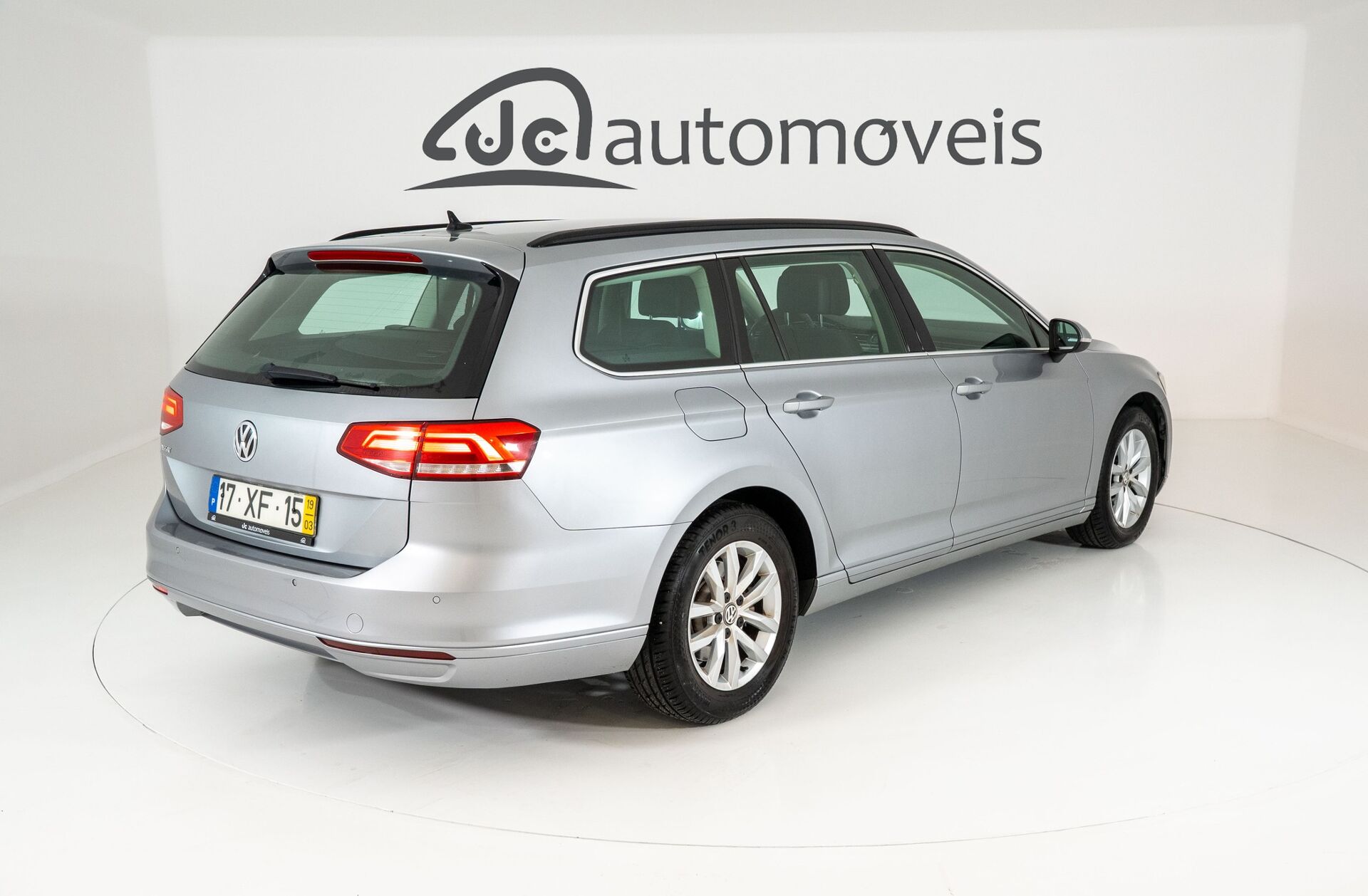 VOLKSWAGEN Passat 1.5 TSI Confortline DSG
